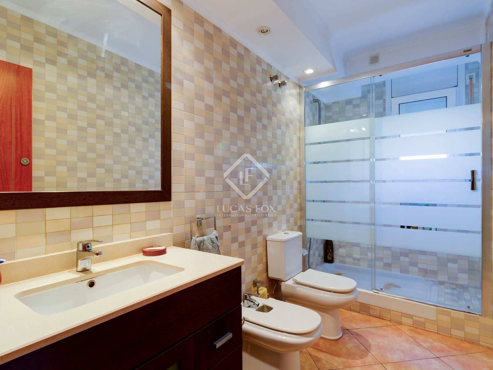 5 soveværelse Villa til salg i Roda de Bara med swimmingpool garage - € 445.000 (Ref: 7032629)