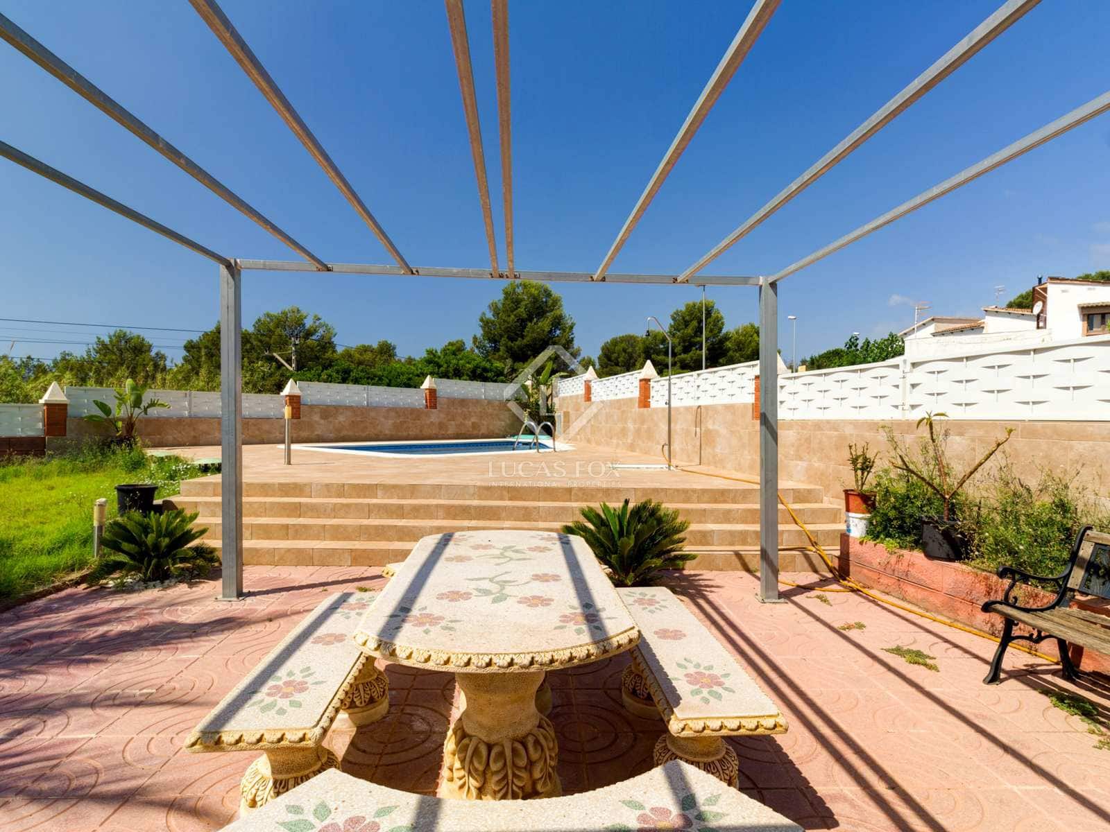 5 soveværelse Villa til salg i Roda de Bara med swimmingpool garage - € 445.000 (Ref: 7032629)