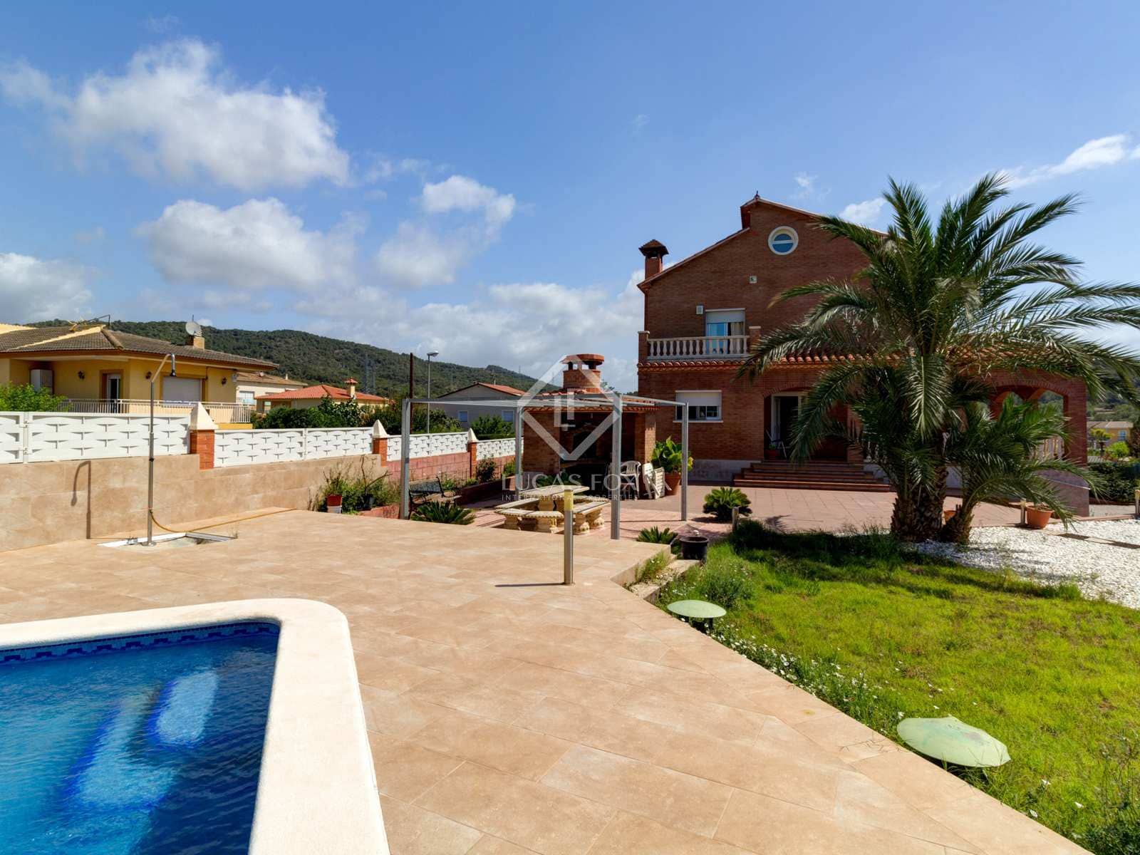 5 soveværelse Villa til salg i Roda de Bara med swimmingpool garage - € 445.000 (Ref: 7032629)