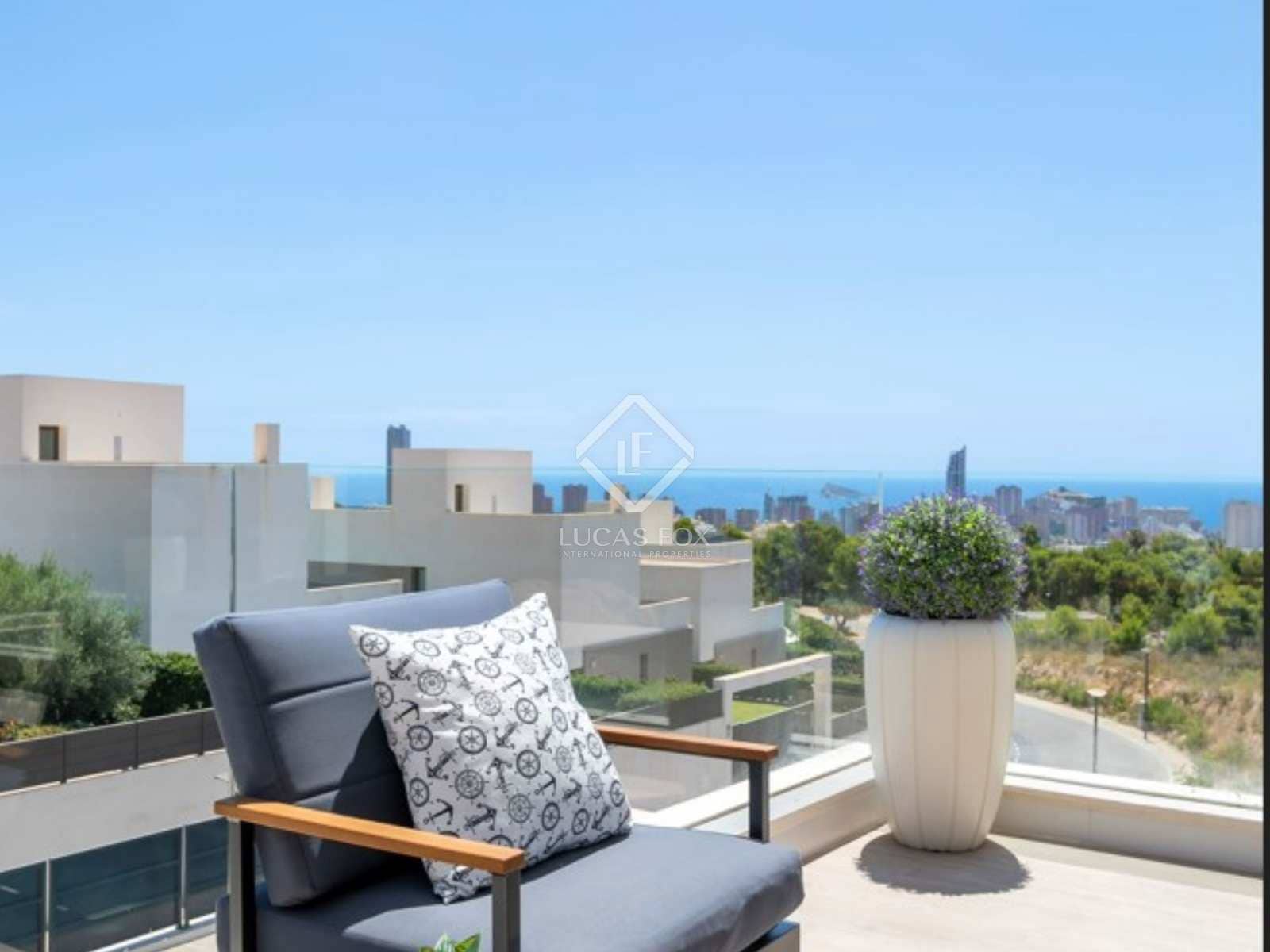 4 slaapkamer Villa te koop in Finestrat met zwembad garage - € 799.000 (Ref: 7034028)