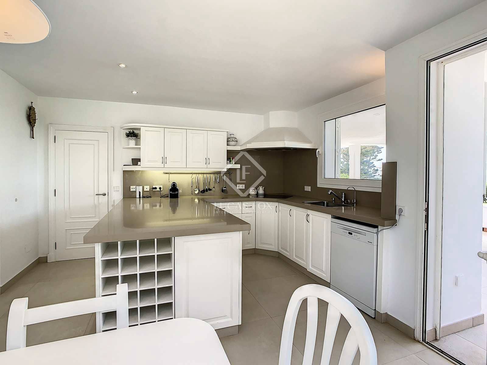 7 chambre Villa/Maison à vendre à Ciutadella de Menorca avec piscine garage - 4 500 000 € (Ref: 7037743)