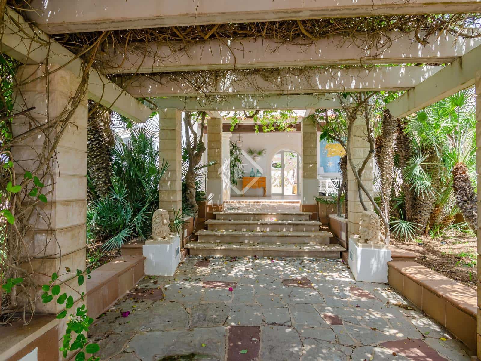 6 soverom Villa til salgs i Ciutadella de Menorca med svømmebasseng garasje - € 2 400 000 (Ref: 7074139)