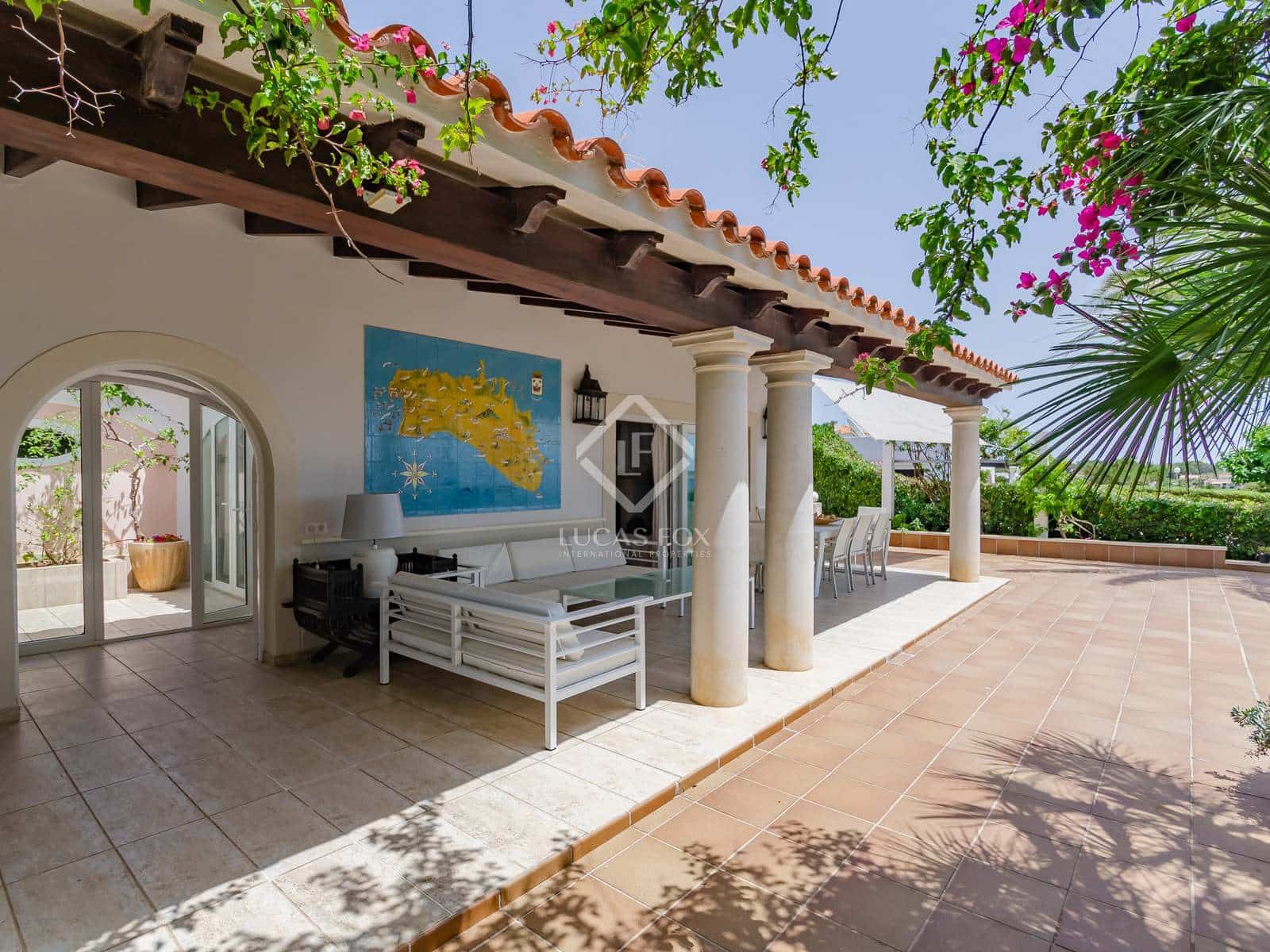 6 soverom Villa til salgs i Ciutadella de Menorca med svømmebasseng garasje - € 2 400 000 (Ref: 7074139)