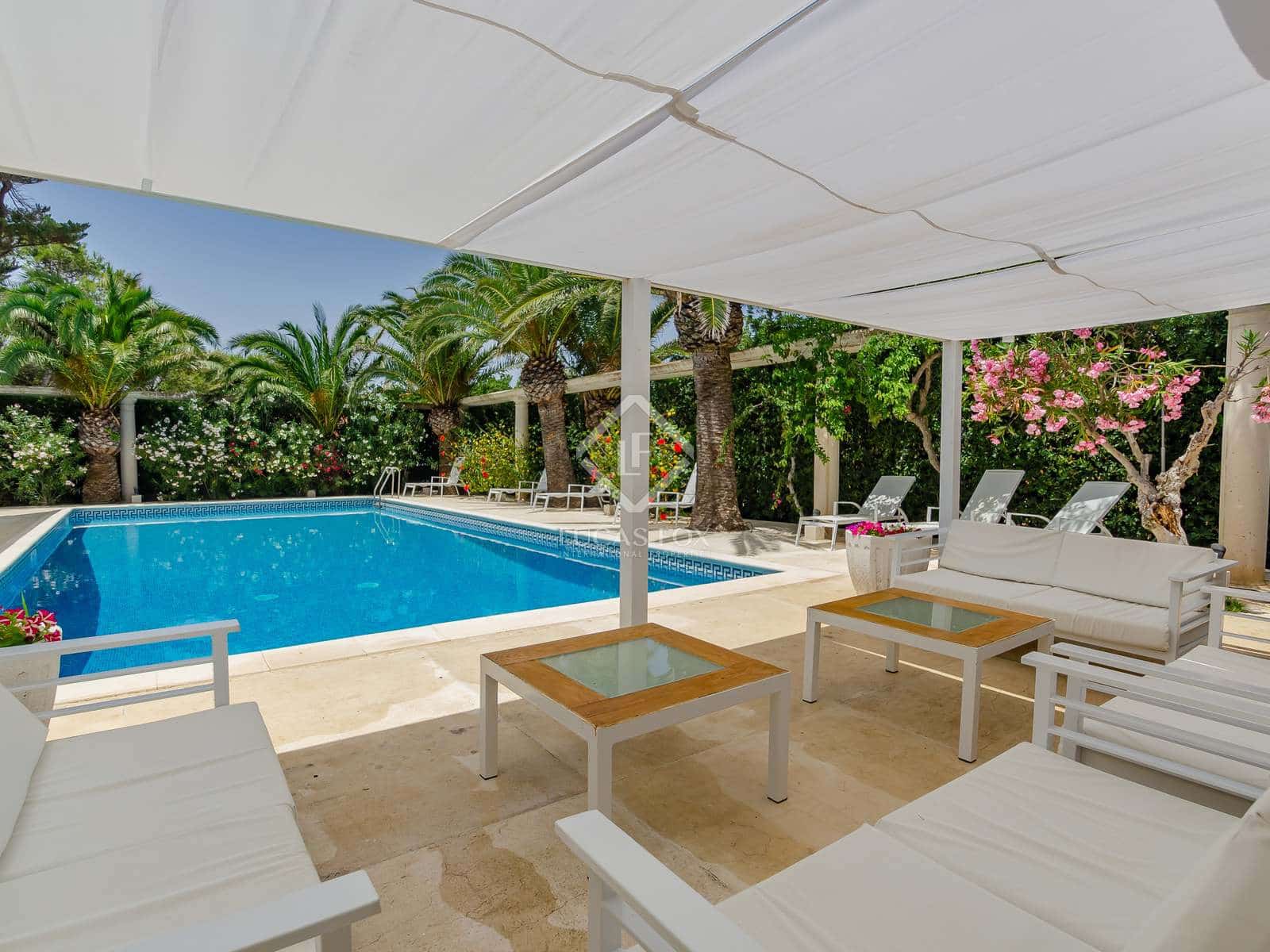 6 soverom Villa til salgs i Ciutadella de Menorca med svømmebasseng garasje - € 2 400 000 (Ref: 7074139)