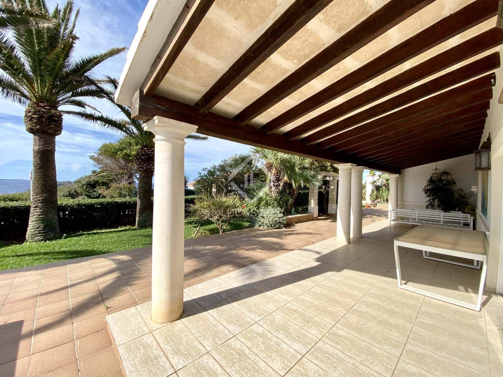 6 soverom Villa til salgs i Ciutadella de Menorca med svømmebasseng garasje - € 2 400 000 (Ref: 7074139)