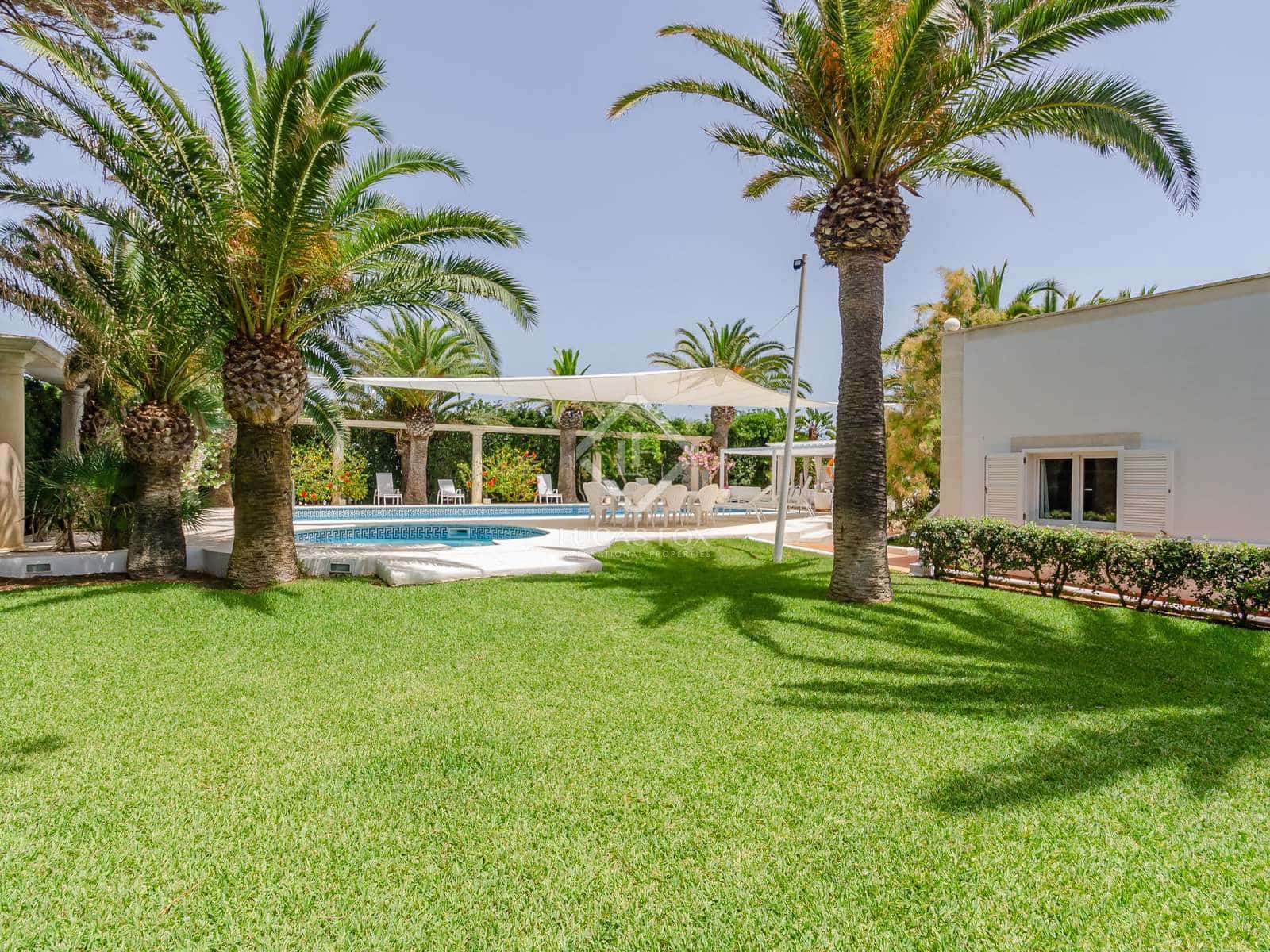 6 soverom Villa til salgs i Ciutadella de Menorca med svømmebasseng garasje - € 2 400 000 (Ref: 7074139)