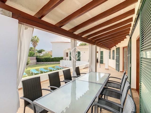 4 sypialnia Willa na sprzedaż w Ciutadella de Menorca z basenem garażem - 1 330 000 € (Ref: 7122034)