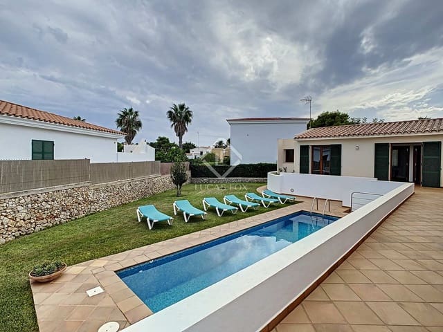 4 sypialnia Willa na sprzedaż w Ciutadella de Menorca z basenem garażem - 1 330 000 € (Ref: 7122034)