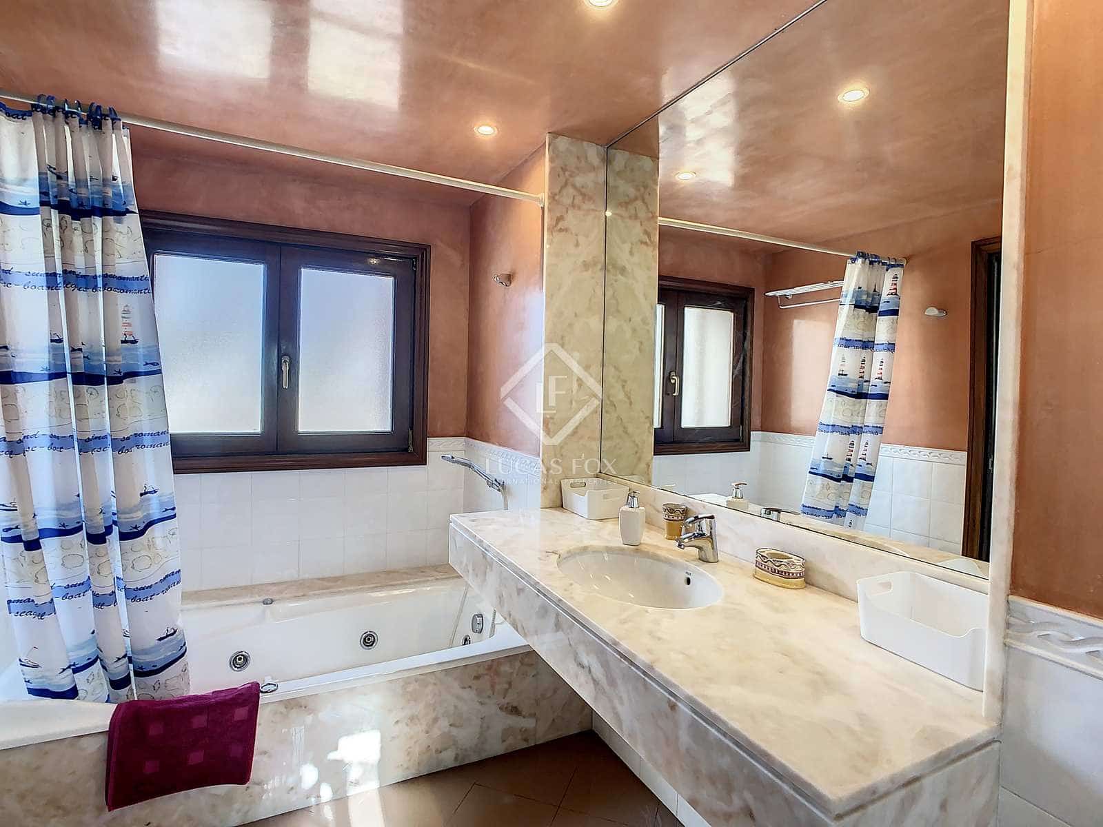 4 sovrum Villa till salu i Ciutadella de Menorca med pool garage - 1 330 000 € (Ref: 7122034)