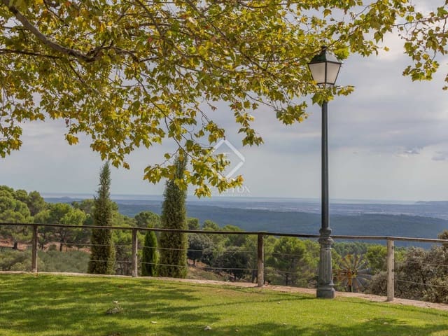 6 soveværelse Finca/Landehus til salg i Cistella med swimmingpool garage - € 4.500.000 (Ref: 7122075)