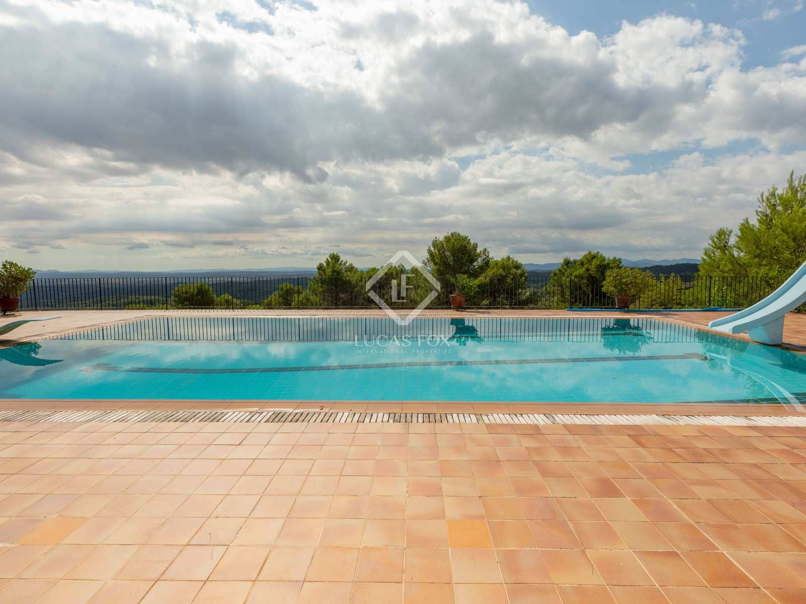 6 soveværelse Finca/Landehus til salg i Cistella med swimmingpool garage - € 4.500.000 (Ref: 7122075)