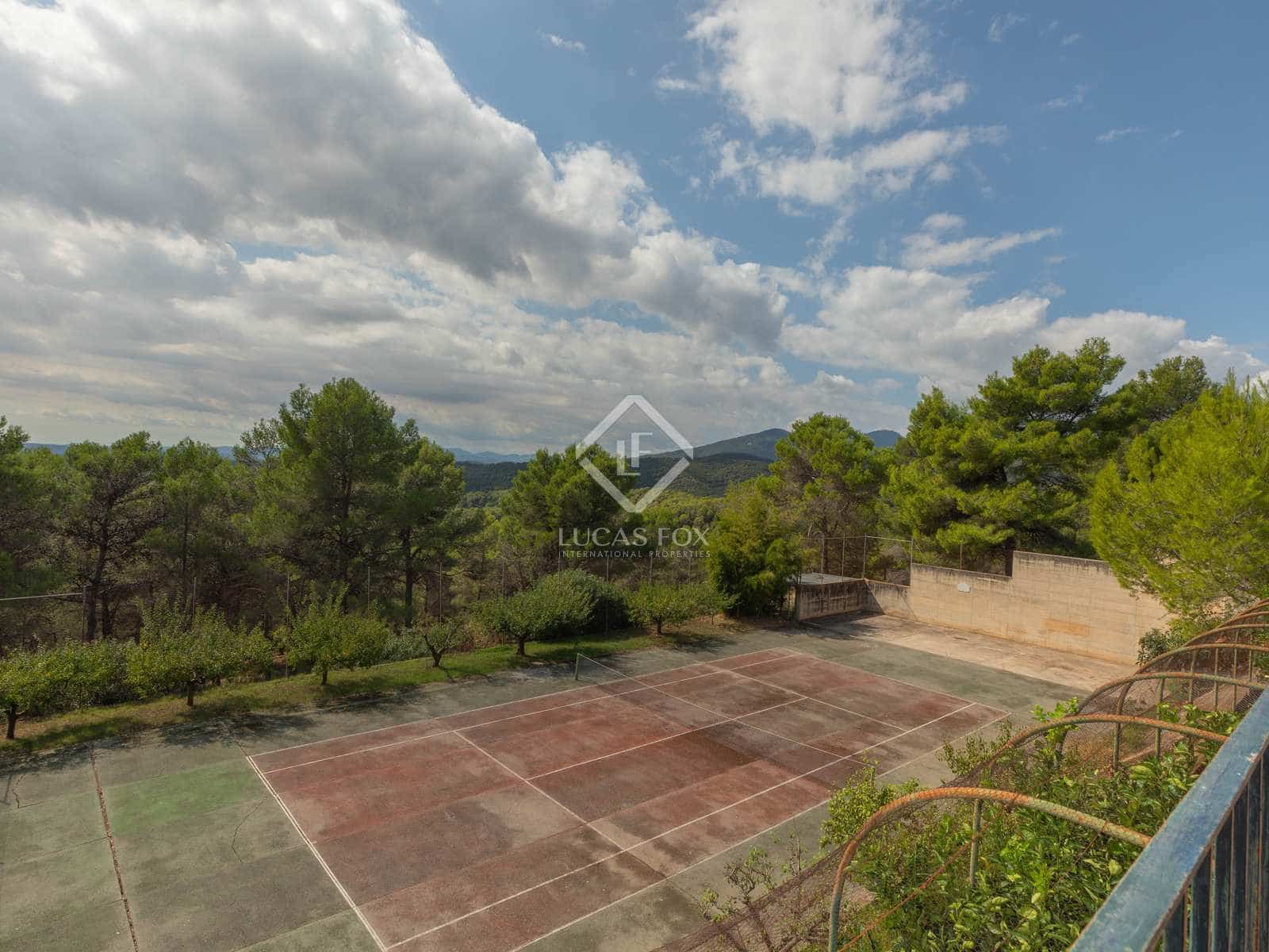 6 soveværelse Finca/Landehus til salg i Cistella med swimmingpool garage - € 4.500.000 (Ref: 7122075)