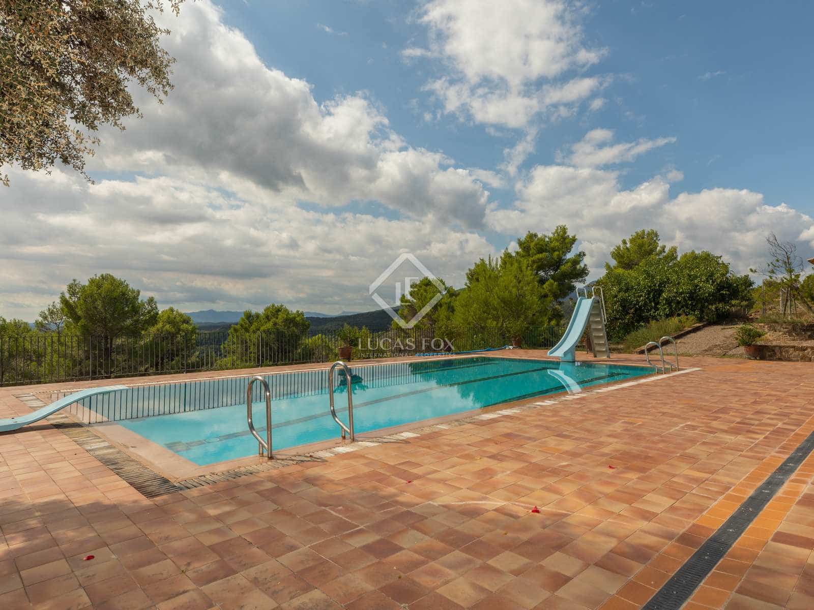 6 soveværelse Finca/Landehus til salg i Cistella med swimmingpool garage - € 4.500.000 (Ref: 7122075)