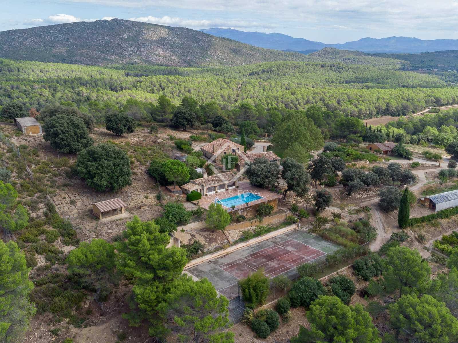 6 soveværelse Finca/Landehus til salg i Cistella med swimmingpool garage - € 4.500.000 (Ref: 7122075)