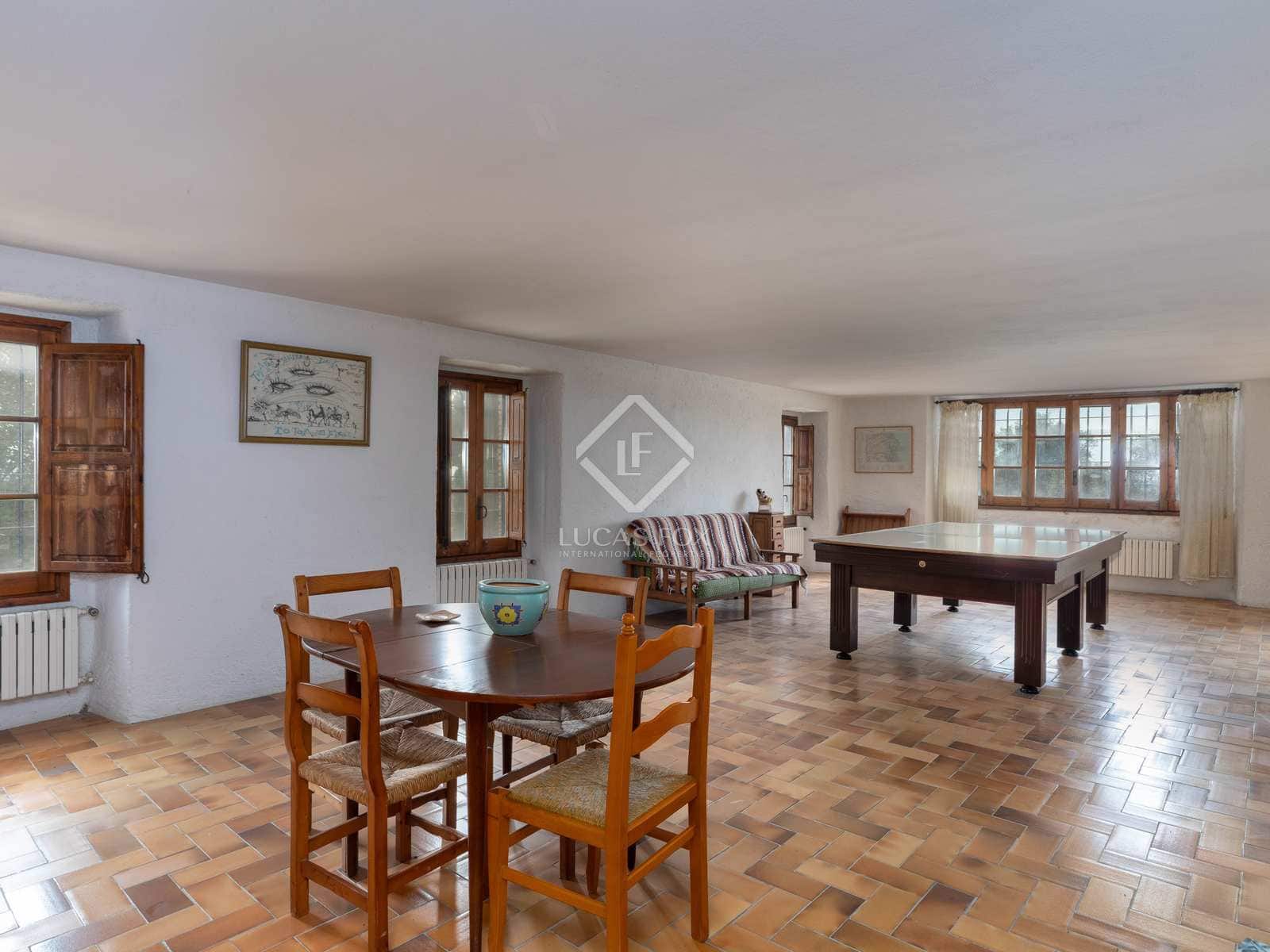 6 soveværelse Finca/Landehus til salg i Cistella med swimmingpool garage - € 4.500.000 (Ref: 7122075)