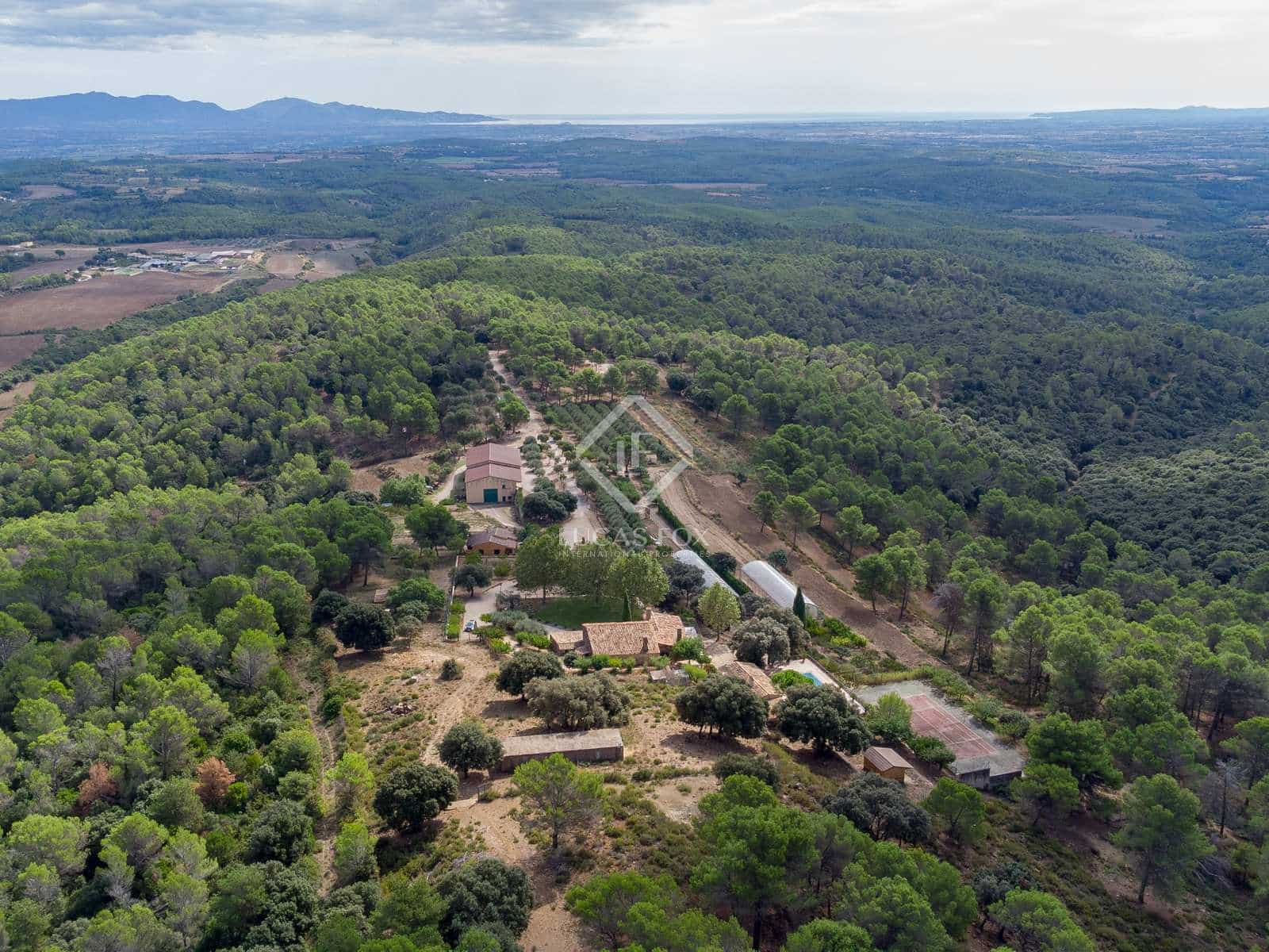 6 soveværelse Finca/Landehus til salg i Cistella med swimmingpool garage - € 4.500.000 (Ref: 7122075)