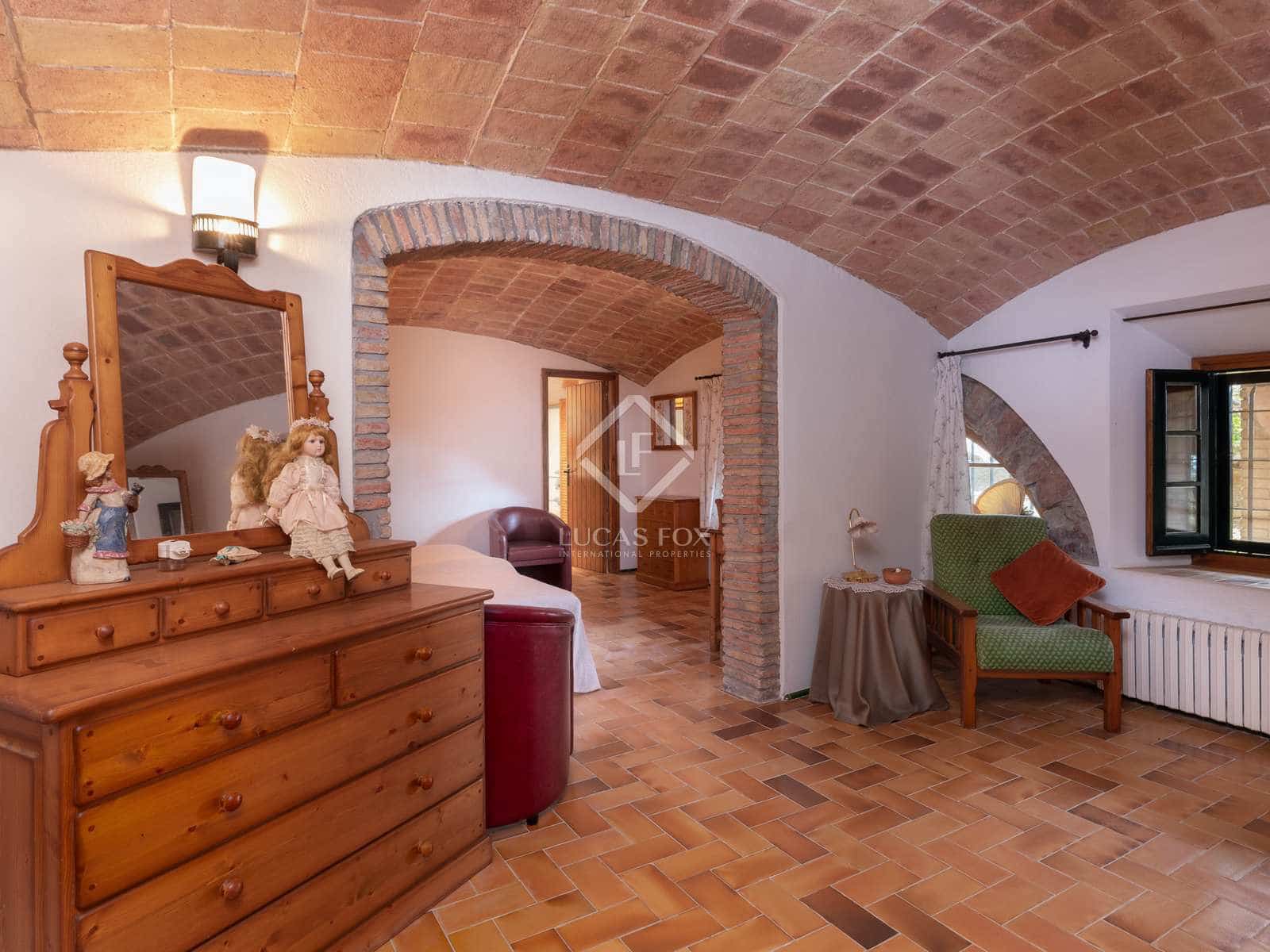 6 soveværelse Finca/Landehus til salg i Cistella med swimmingpool garage - € 4.500.000 (Ref: 7122075)