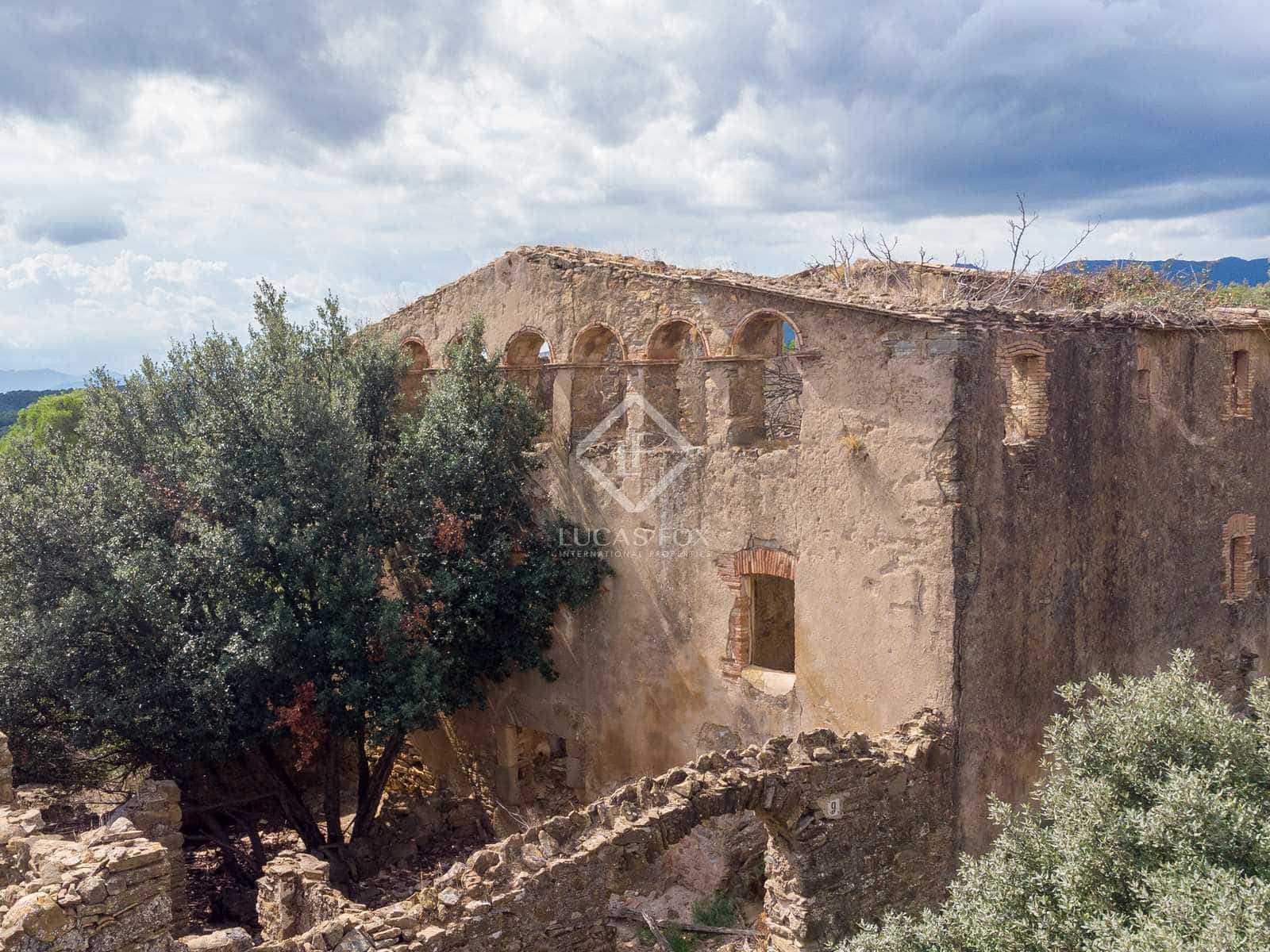 6 soveværelse Finca/Landehus til salg i Cistella med swimmingpool garage - € 4.500.000 (Ref: 7122075)