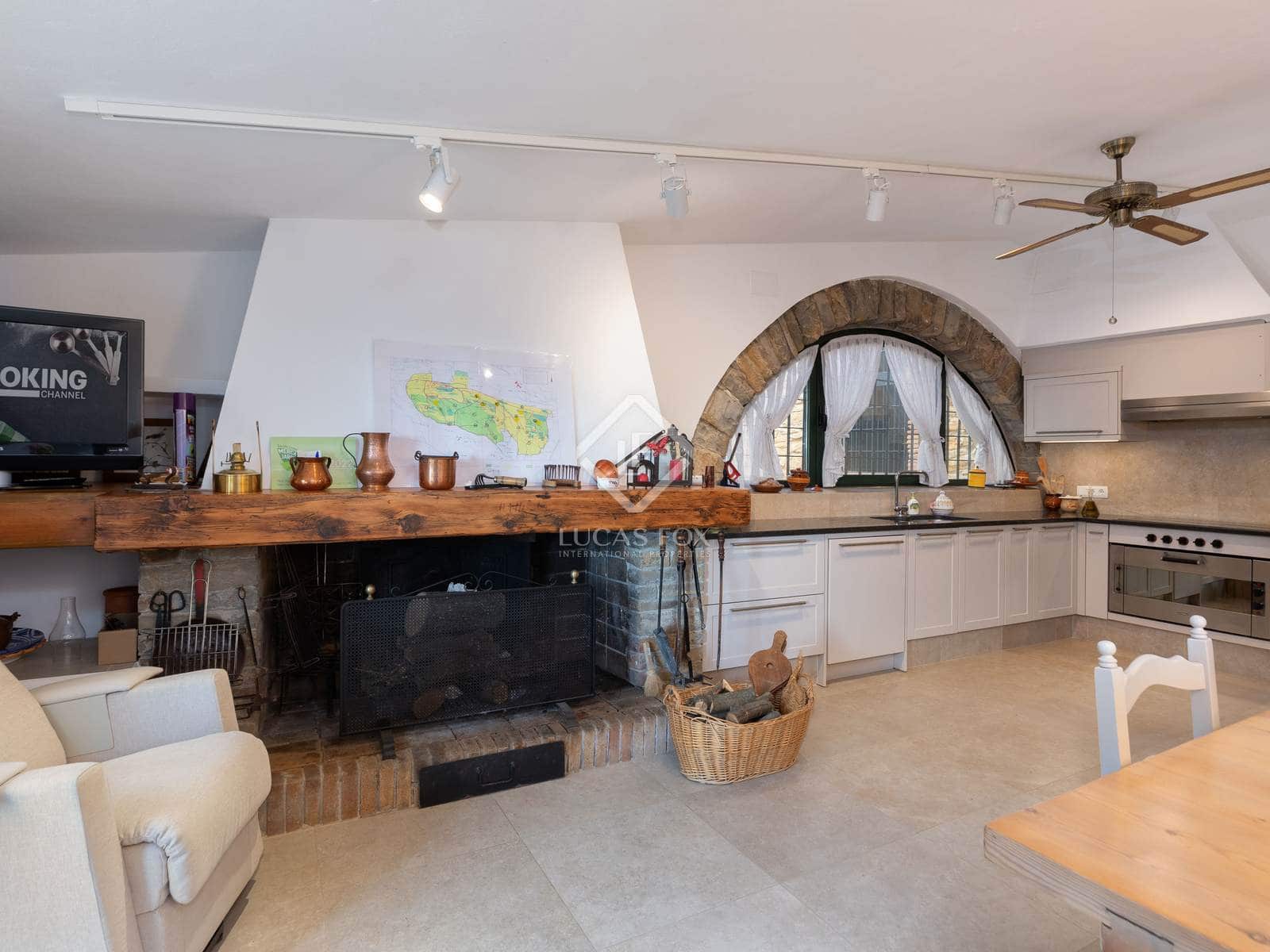 6 soveværelse Finca/Landehus til salg i Cistella med swimmingpool garage - € 4.500.000 (Ref: 7122075)