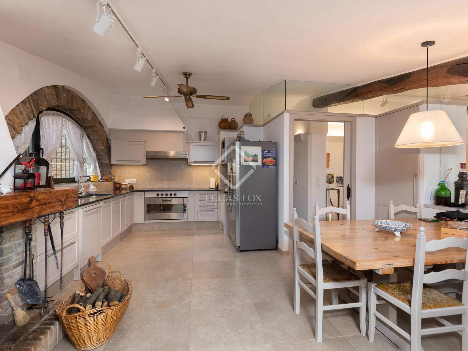 6 soveværelse Finca/Landehus til salg i Cistella med swimmingpool garage - € 4.500.000 (Ref: 7122075)