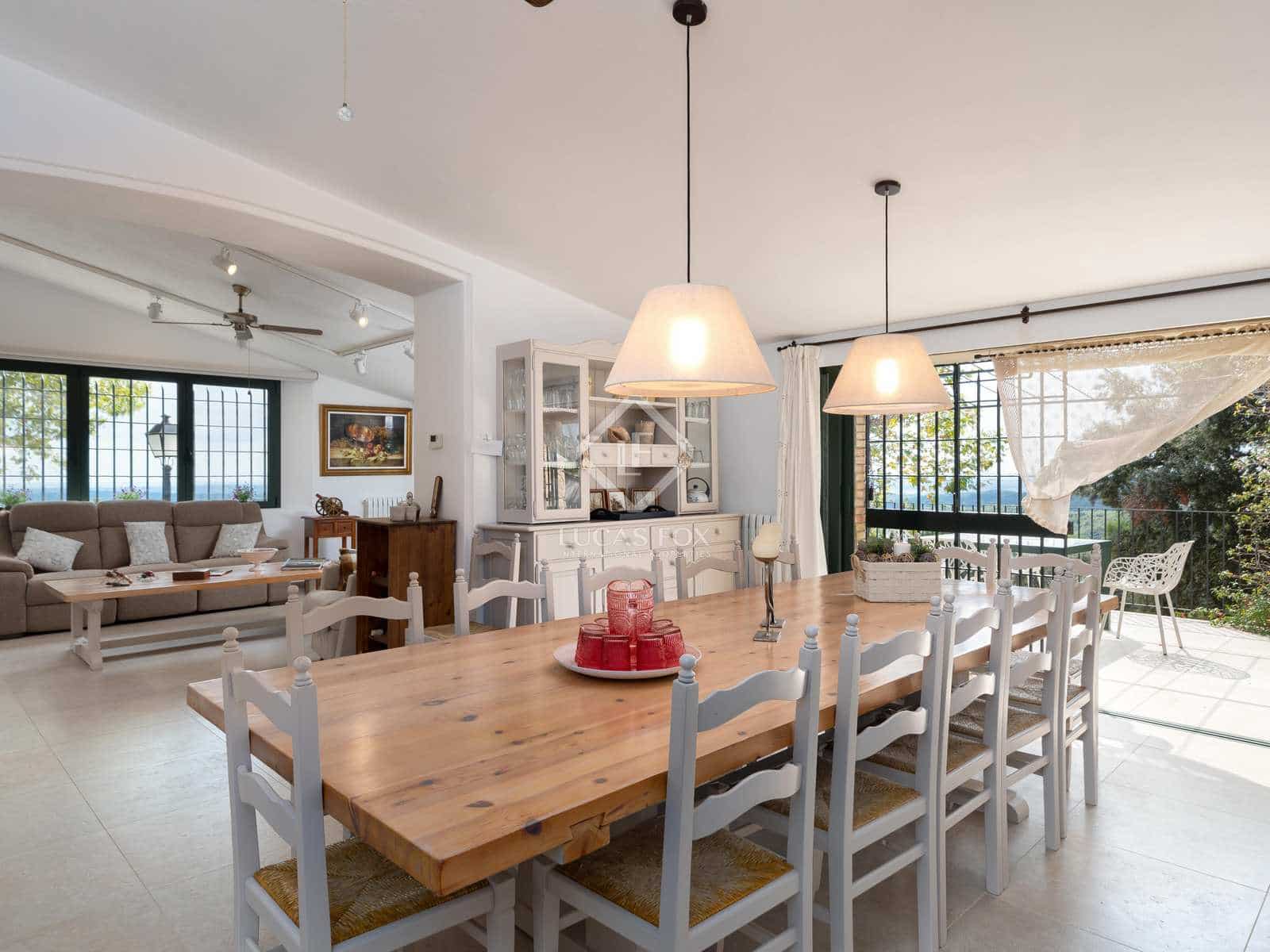 6 soveværelse Finca/Landehus til salg i Cistella med swimmingpool garage - € 4.500.000 (Ref: 7122075)