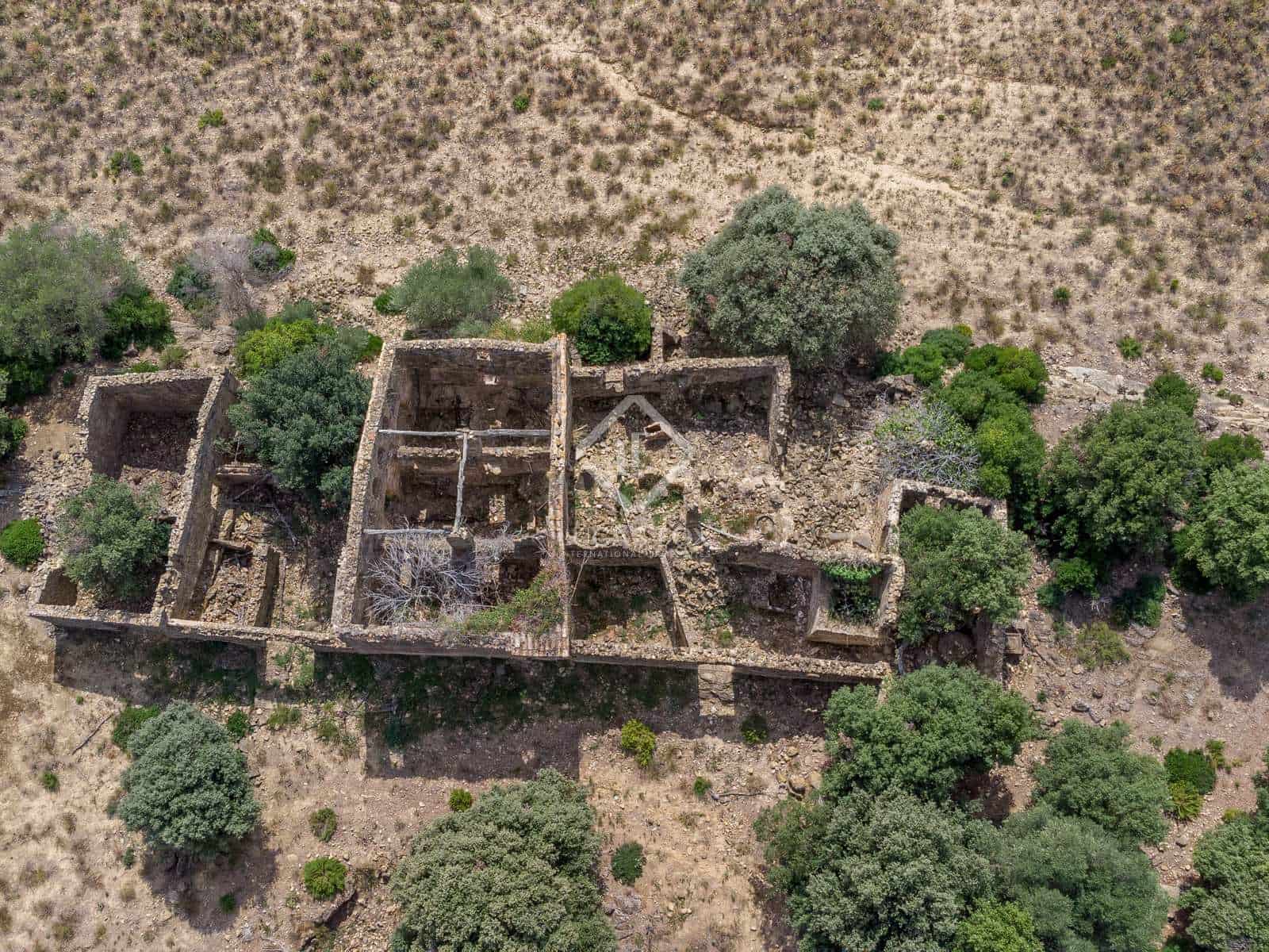 6 soveværelse Finca/Landehus til salg i Cistella med swimmingpool garage - € 4.500.000 (Ref: 7122075)