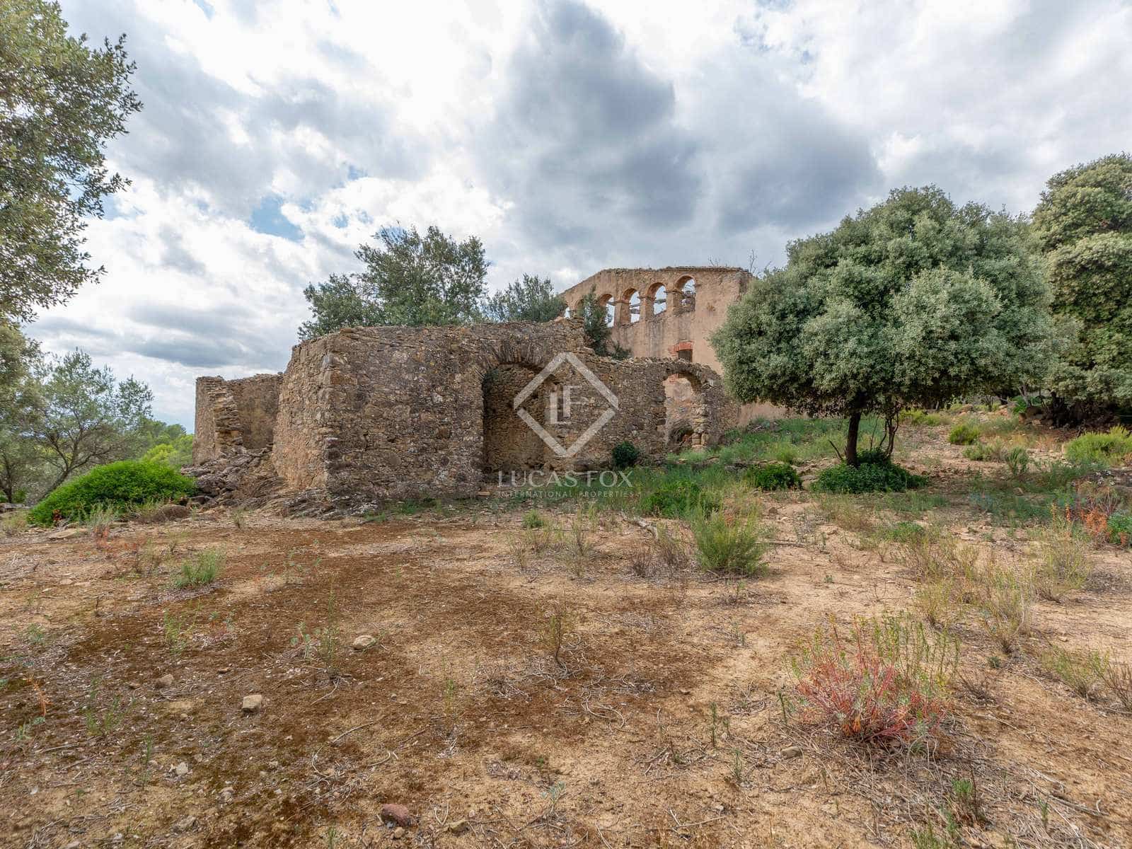 6 soveværelse Finca/Landehus til salg i Cistella med swimmingpool garage - € 4.500.000 (Ref: 7122075)