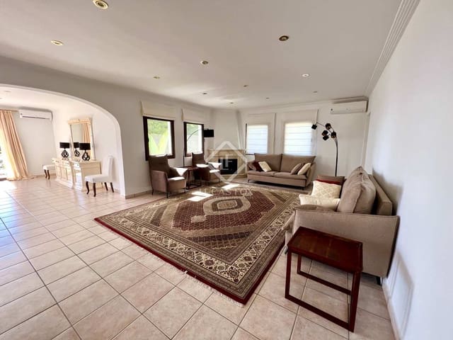 5 quarto Moradia para venda em Altea com piscina garagem - 1 195 000 € (Ref: 7122086)