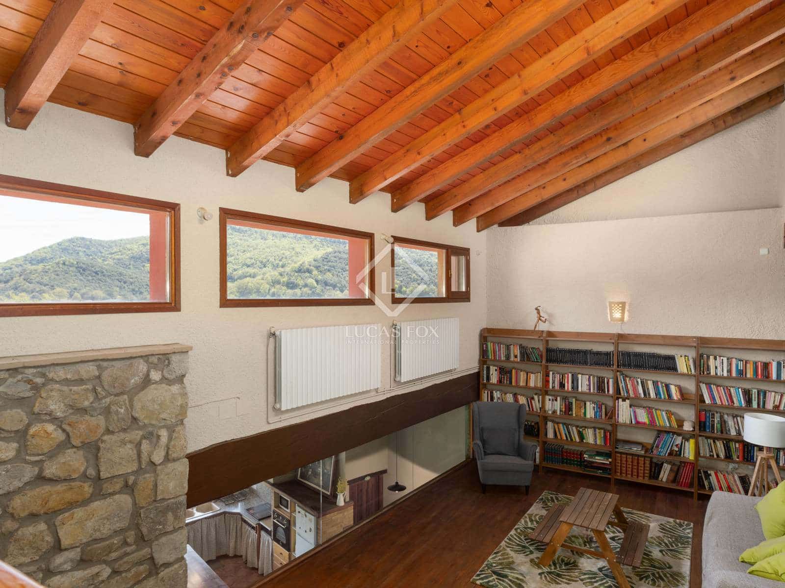 6 soverom Villa til salgs i La Vall d'en Bas med garasje - € 670 000 (Ref: 7122144)