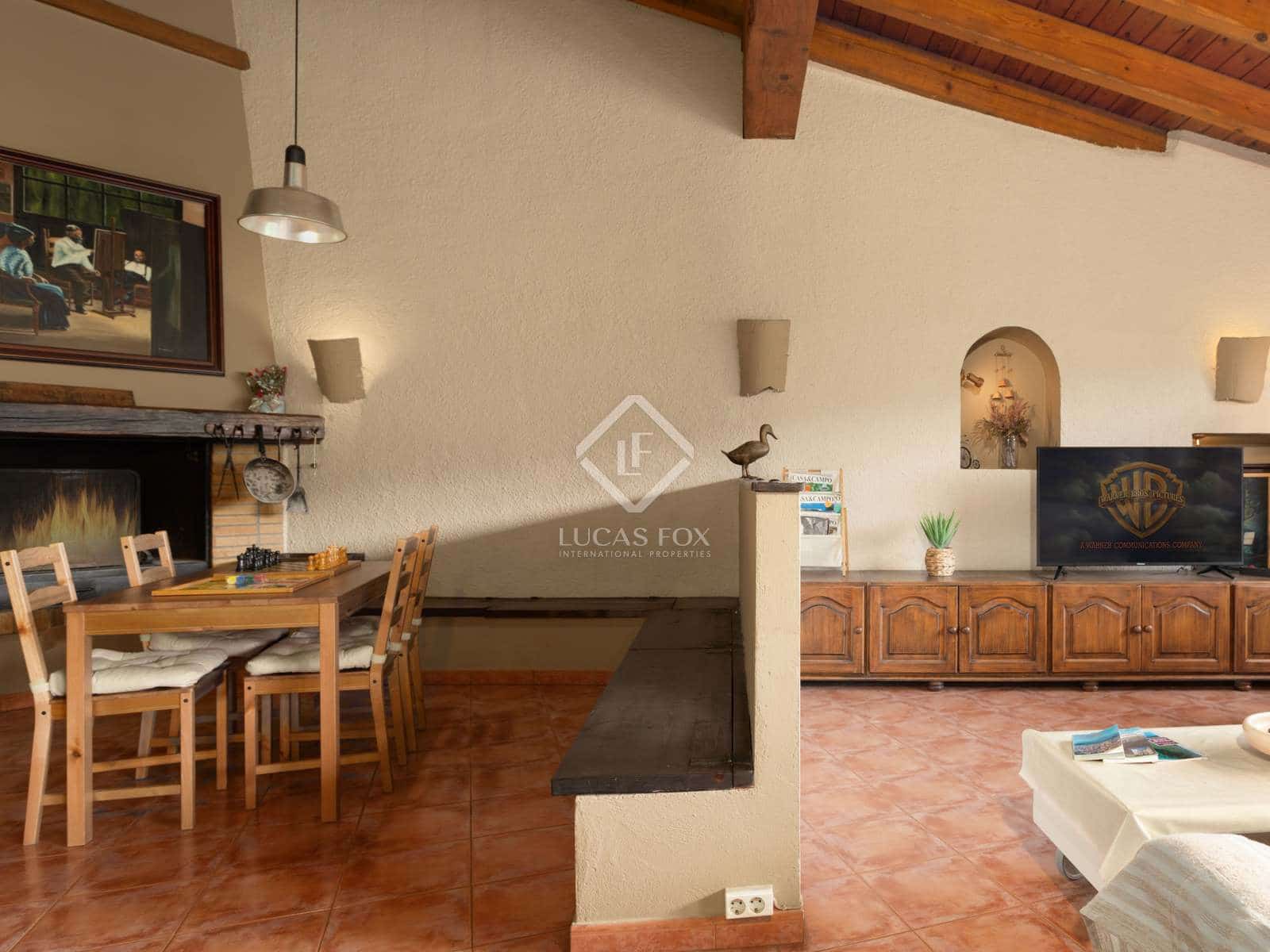 6 soverom Villa til salgs i La Vall d'en Bas med garasje - € 670 000 (Ref: 7122144)