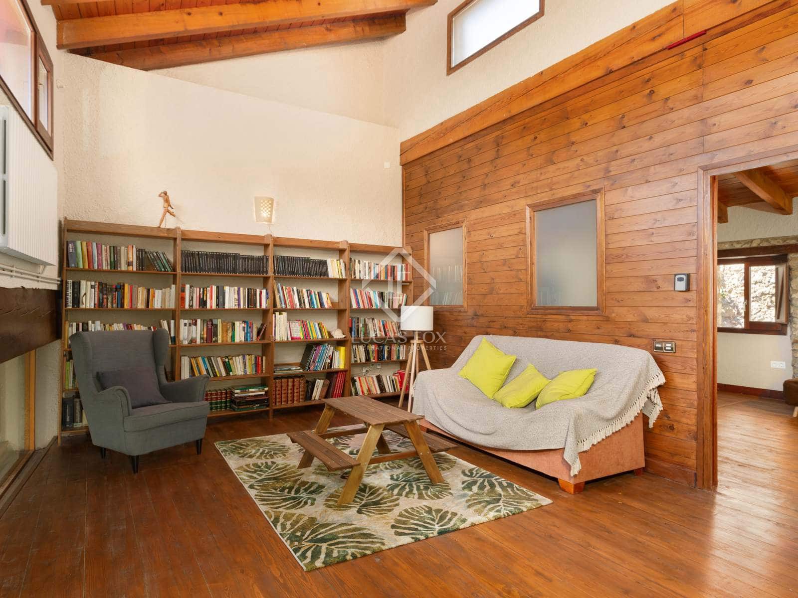 6 soverom Villa til salgs i La Vall d'en Bas med garasje - € 670 000 (Ref: 7122144)