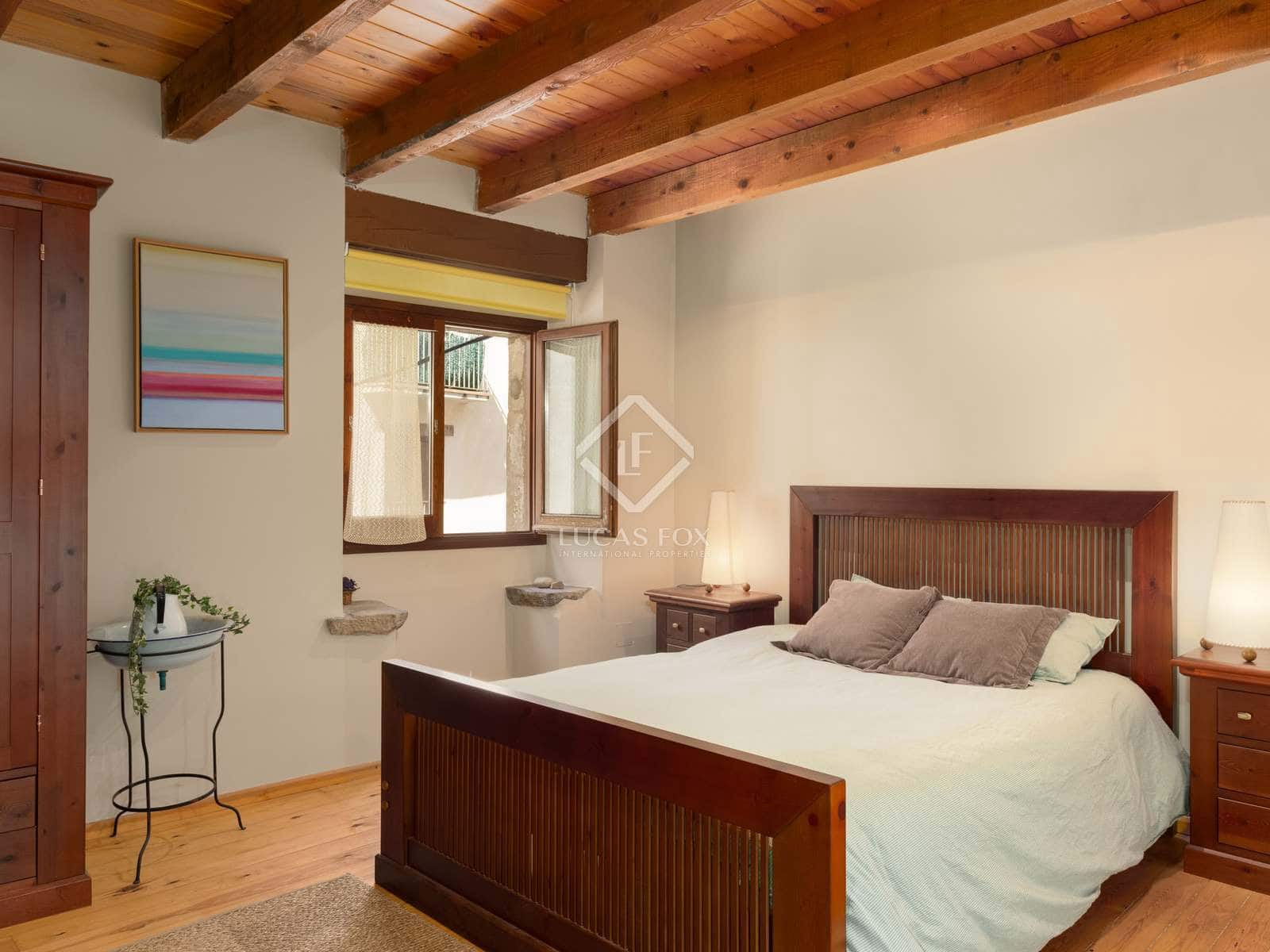 6 soverom Villa til salgs i La Vall d'en Bas med garasje - € 670 000 (Ref: 7122144)