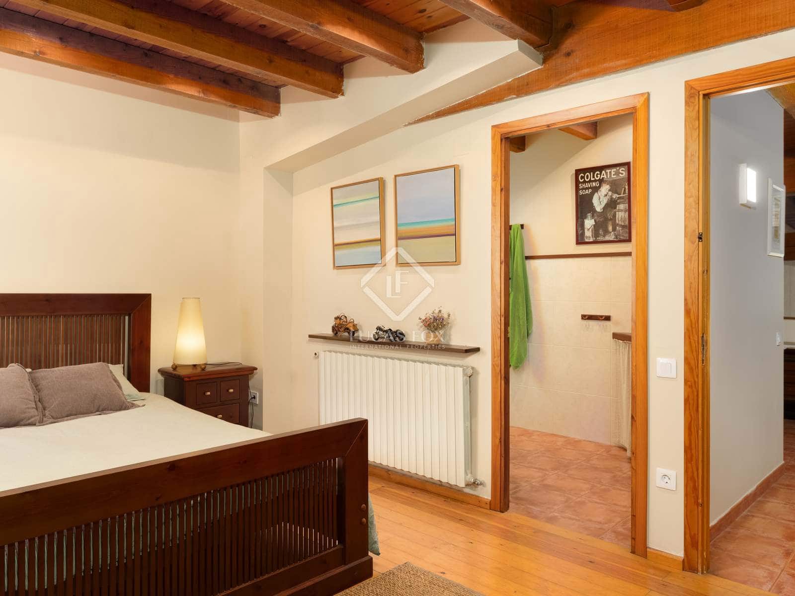 6 soverom Villa til salgs i La Vall d'en Bas med garasje - € 670 000 (Ref: 7122144)