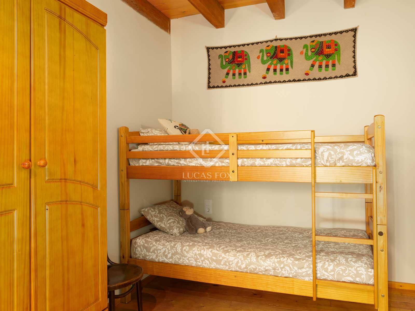 6 soverom Villa til salgs i La Vall d'en Bas med garasje - € 670 000 (Ref: 7122144)