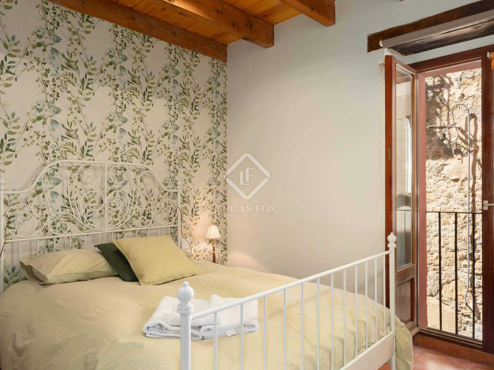 6 soverom Villa til salgs i La Vall d'en Bas med garasje - € 670 000 (Ref: 7122144)