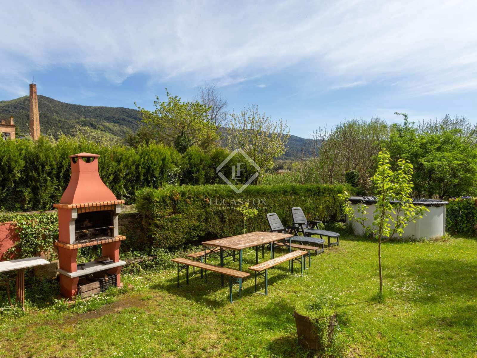 6 soverom Villa til salgs i La Vall d'en Bas med garasje - € 670 000 (Ref: 7122144)