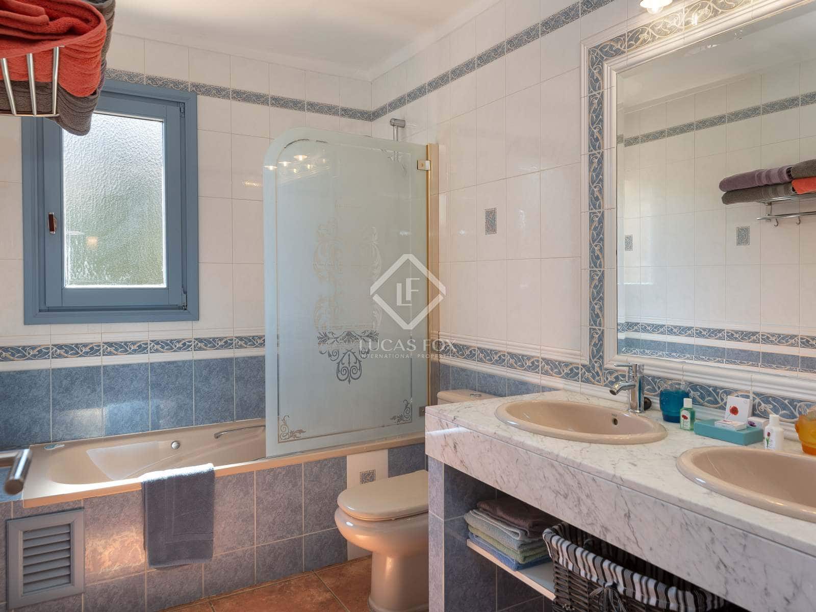 5 soveværelse Villa til salg i Peralada med swimmingpool - € 2.290.000 (Ref: 7122181)