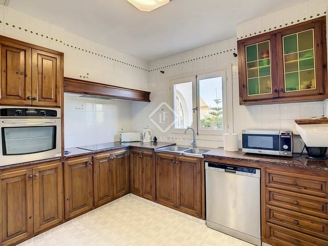 3 chambre Villa/Maison à vendre à Ciutadella de Menorca avec piscine garage - 760 000 € (Ref: 7124320)