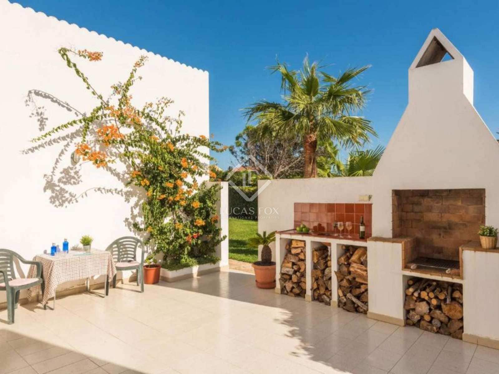 3 soveværelse Villa til salg i Ciutadella de Menorca med swimmingpool garage - € 760.000 (Ref: 7124320)