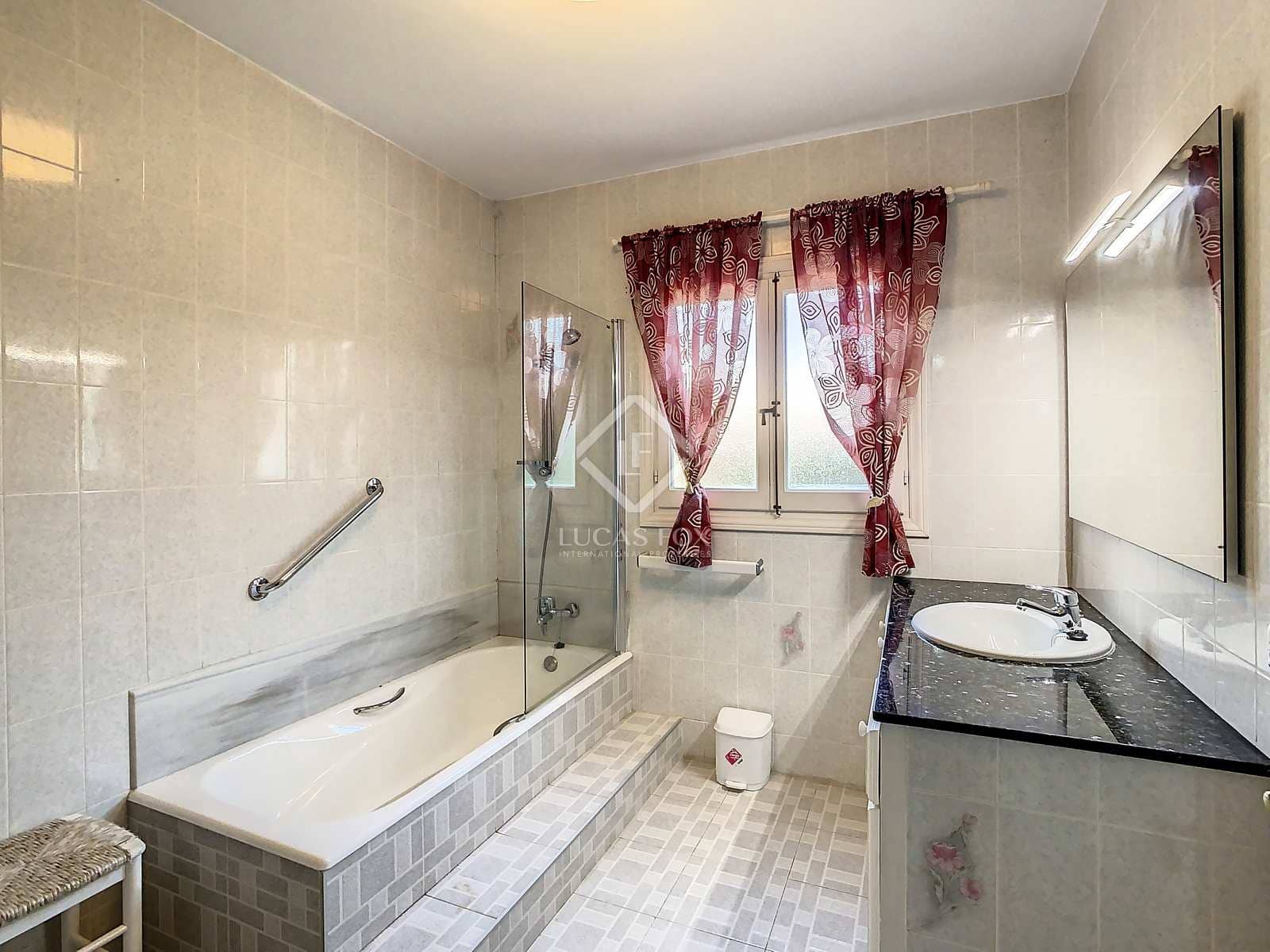 3 soveværelse Villa til salg i Ciutadella de Menorca med swimmingpool garage - € 760.000 (Ref: 7124320)