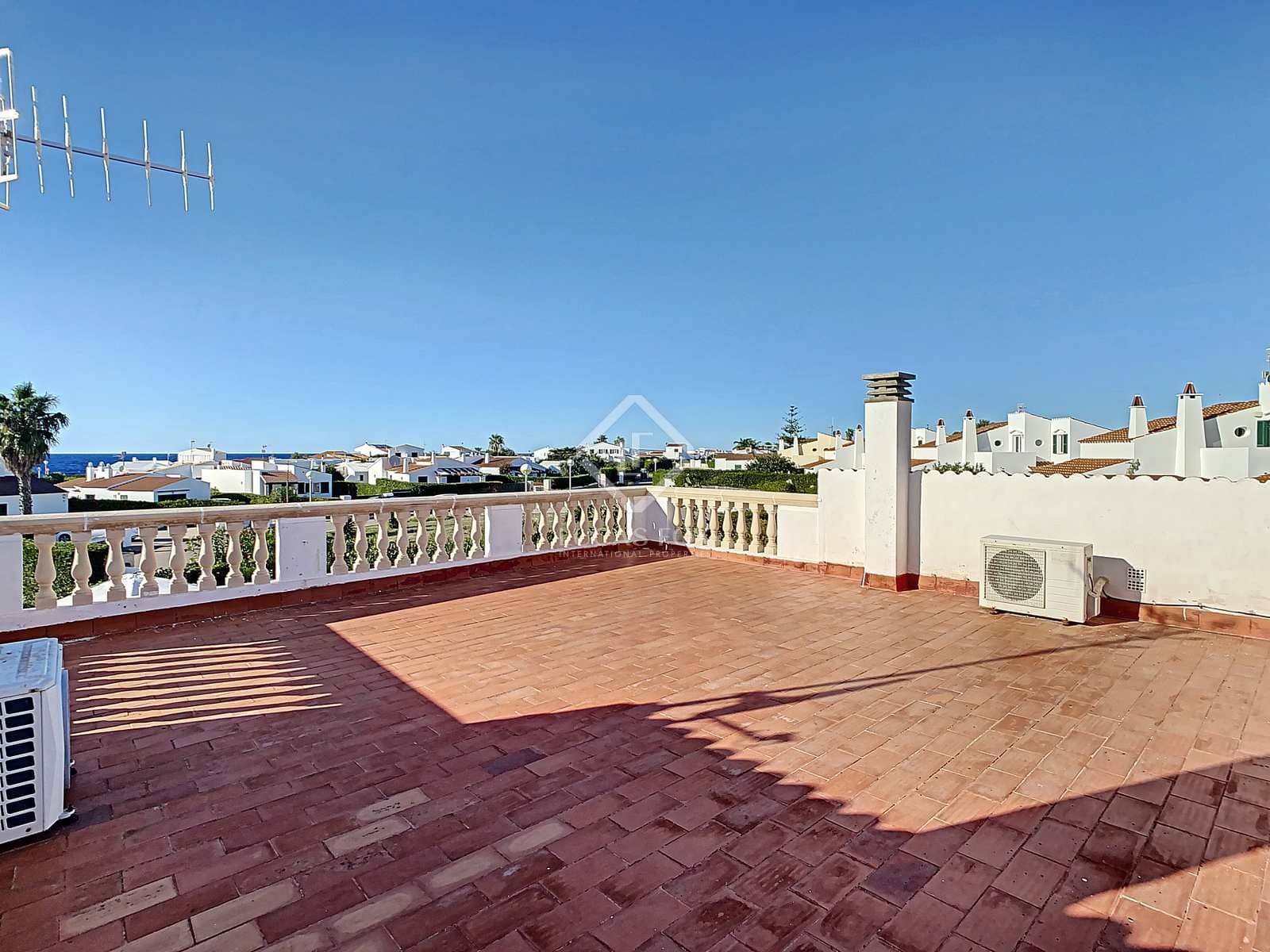 3 soveværelse Villa til salg i Ciutadella de Menorca med swimmingpool garage - € 760.000 (Ref: 7124320)