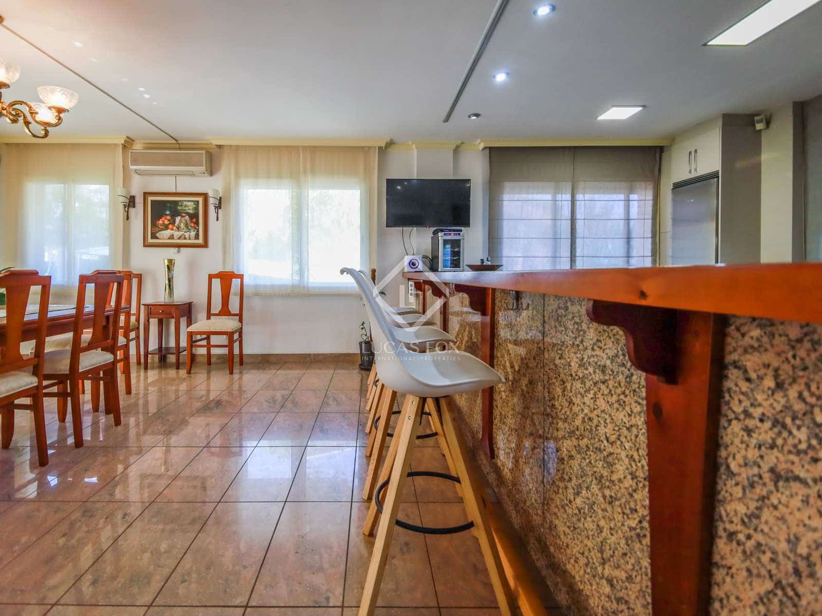 5 sovrum Villa till salu i Salou med pool garage - 735 000 € (Ref: 7140612)