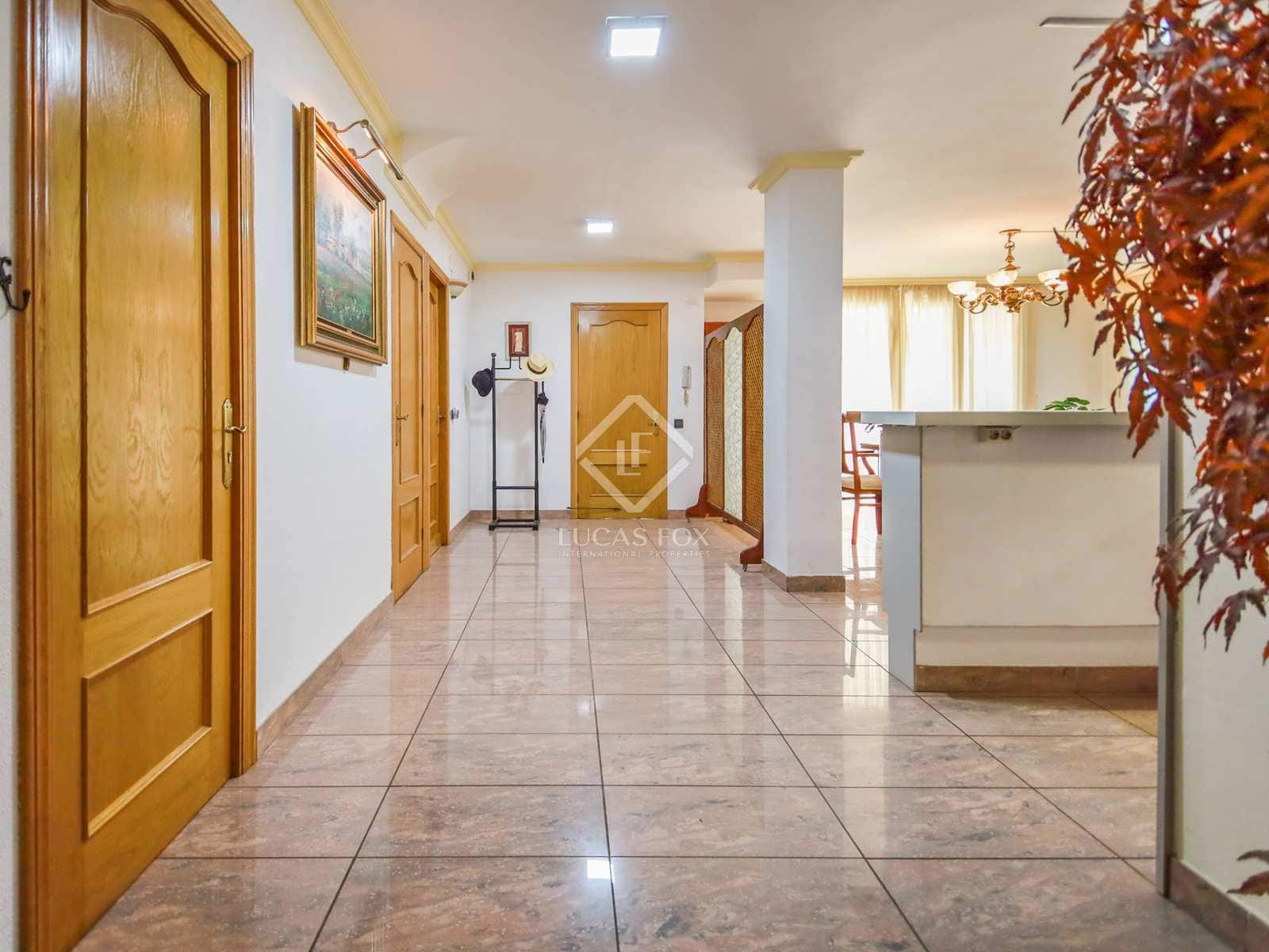 5 sovrum Villa till salu i Salou med pool garage - 735 000 € (Ref: 7140612)