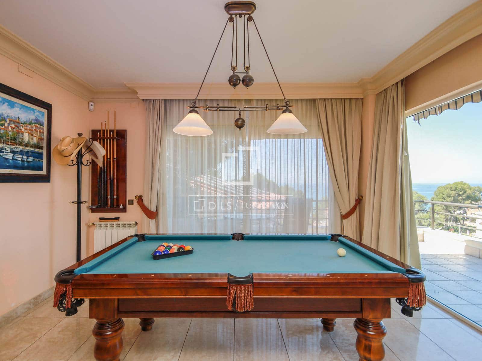 5 sovrum Villa till salu i Salou med pool garage - 735 000 € (Ref: 7140612)