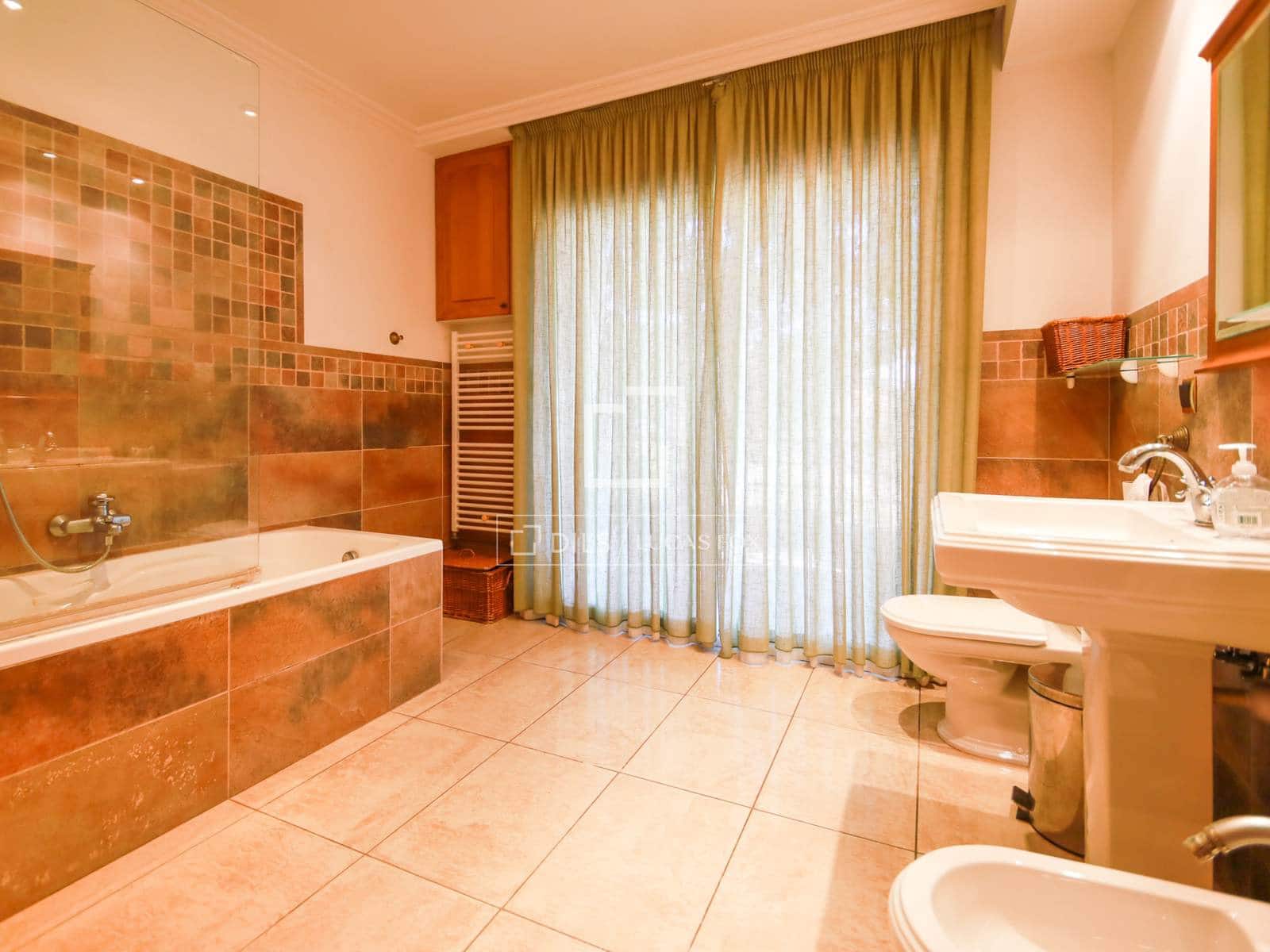 5 sovrum Villa till salu i Salou med pool garage - 735 000 € (Ref: 7140612)