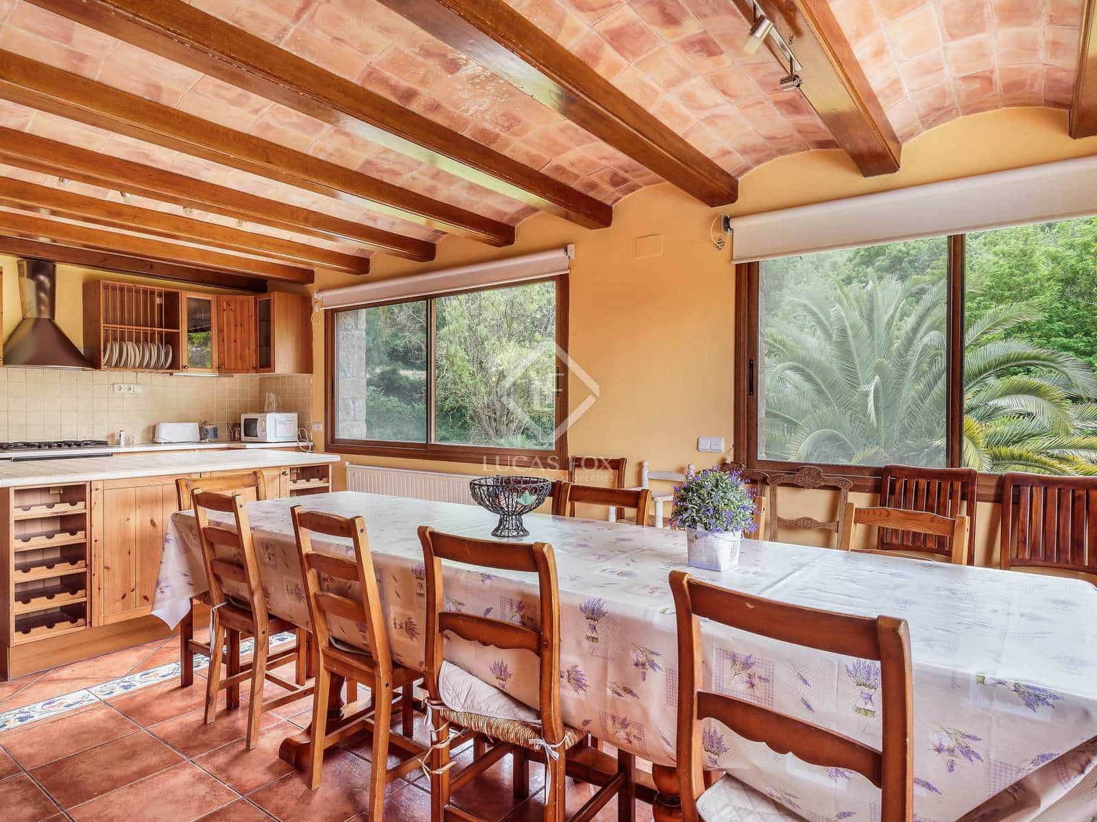 11 soveværelse Finca/Landehus til salg i Banyoles med swimmingpool garage - € 1.100.000 (Ref: 7142747)