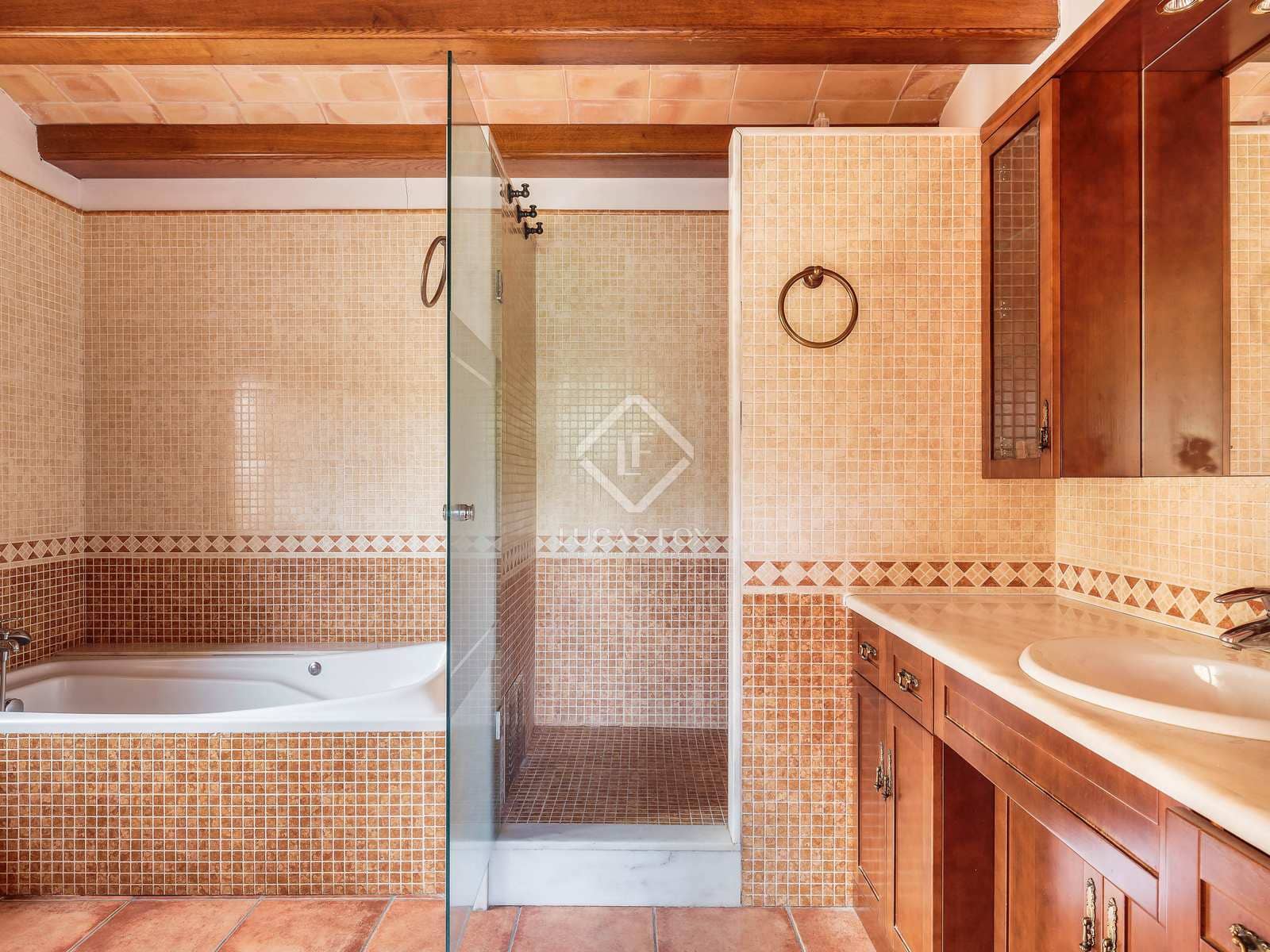 11 soveværelse Finca/Landehus til salg i Banyoles med swimmingpool garage - € 1.100.000 (Ref: 7142747)