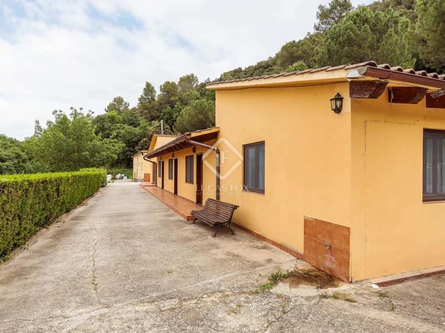 11 sovrum Finca/Hus på landet till salu i Banyoles med pool garage - 1 100 000 € (Ref: 7142747)