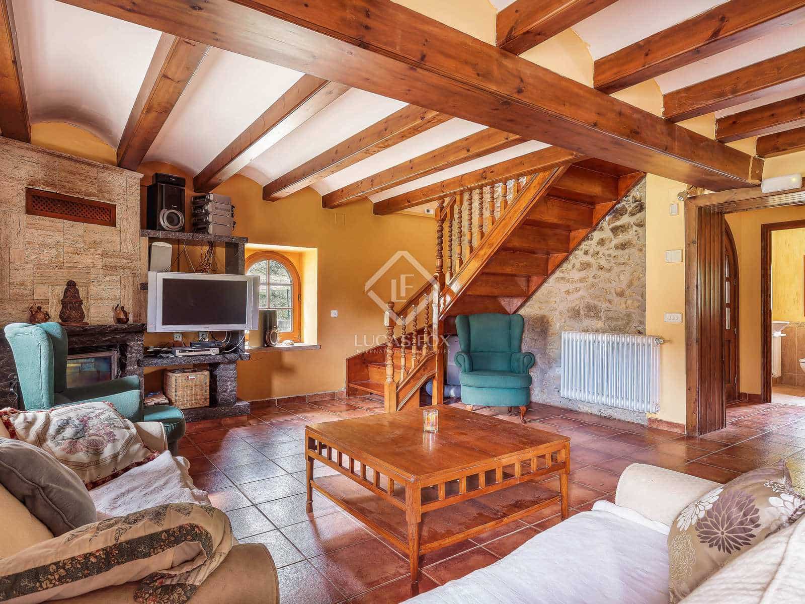 11 soveværelse Finca/Landehus til salg i Banyoles med swimmingpool garage - € 1.100.000 (Ref: 7142747)