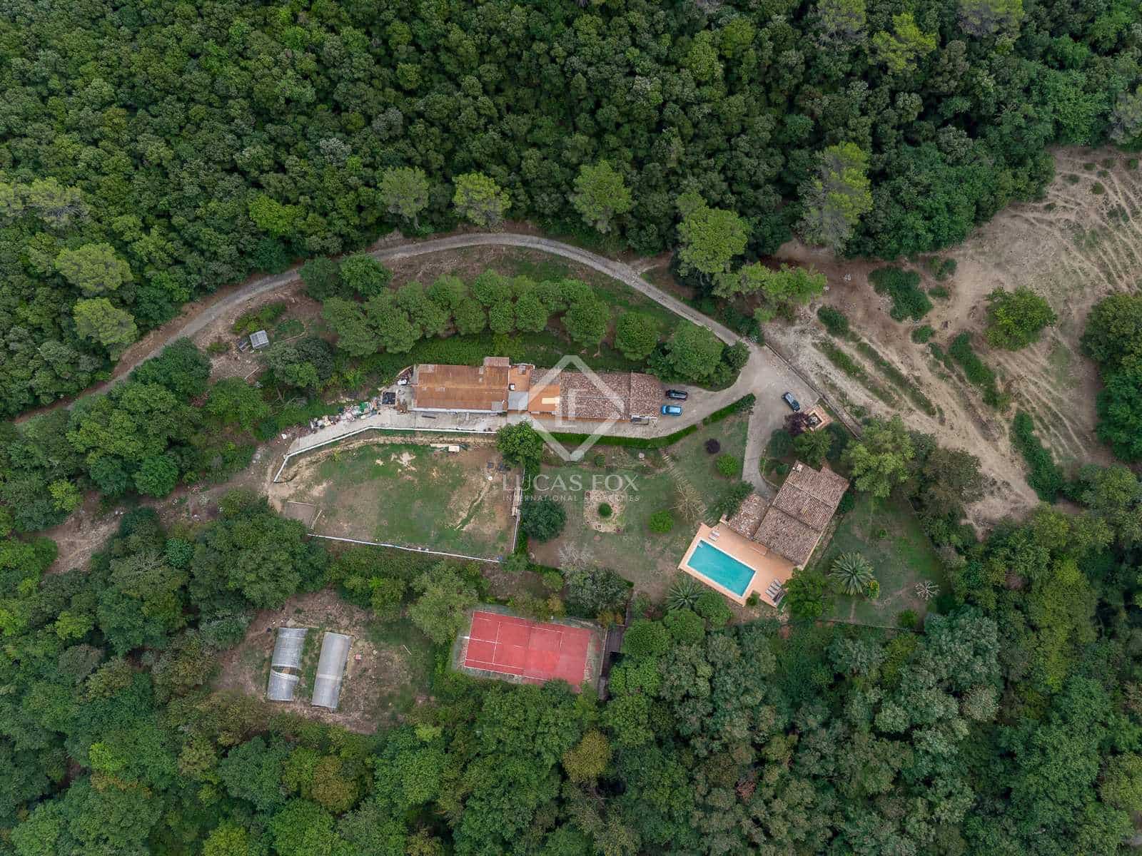 11 soveværelse Finca/Landehus til salg i Banyoles med swimmingpool garage - € 1.100.000 (Ref: 7142747)